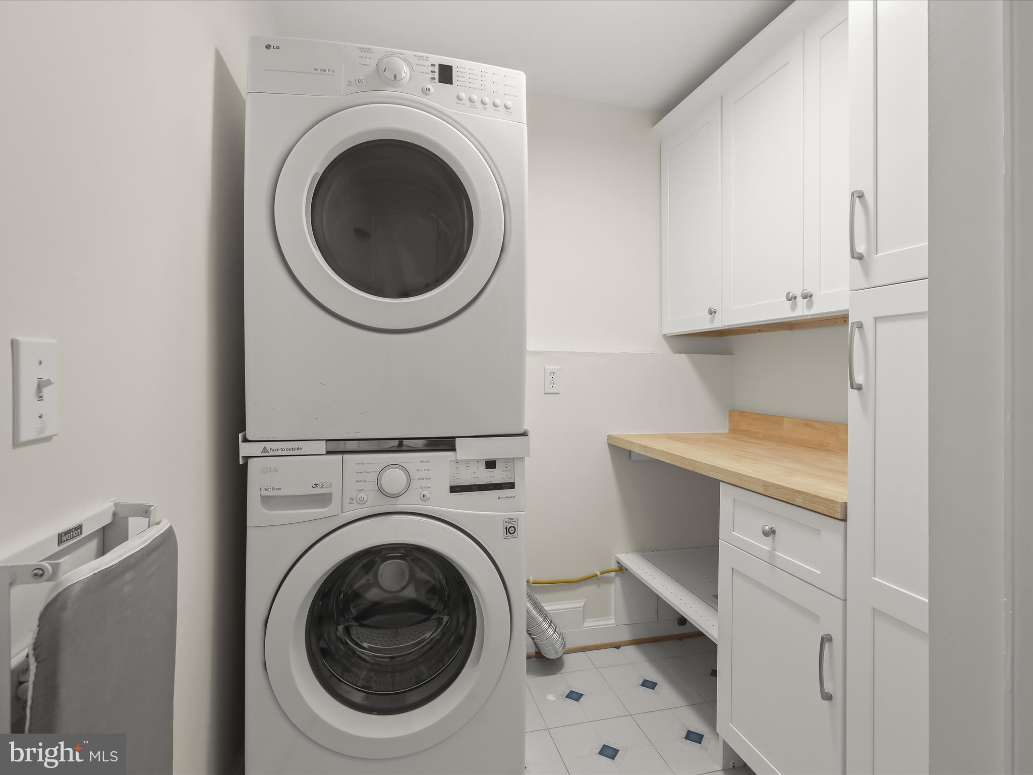 MILBURN TERRACE - Residential