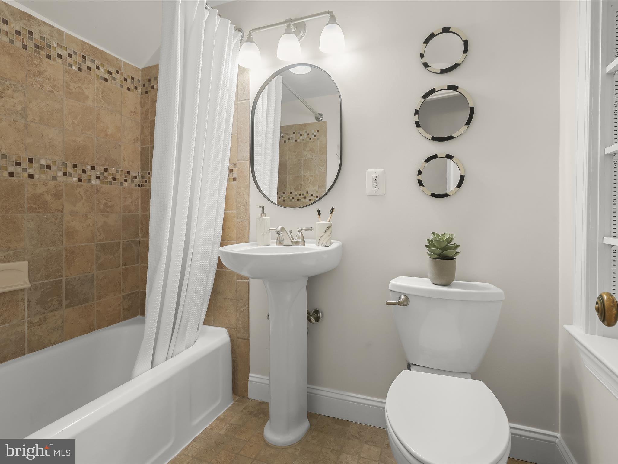 MILBURN TERRACE - Residential