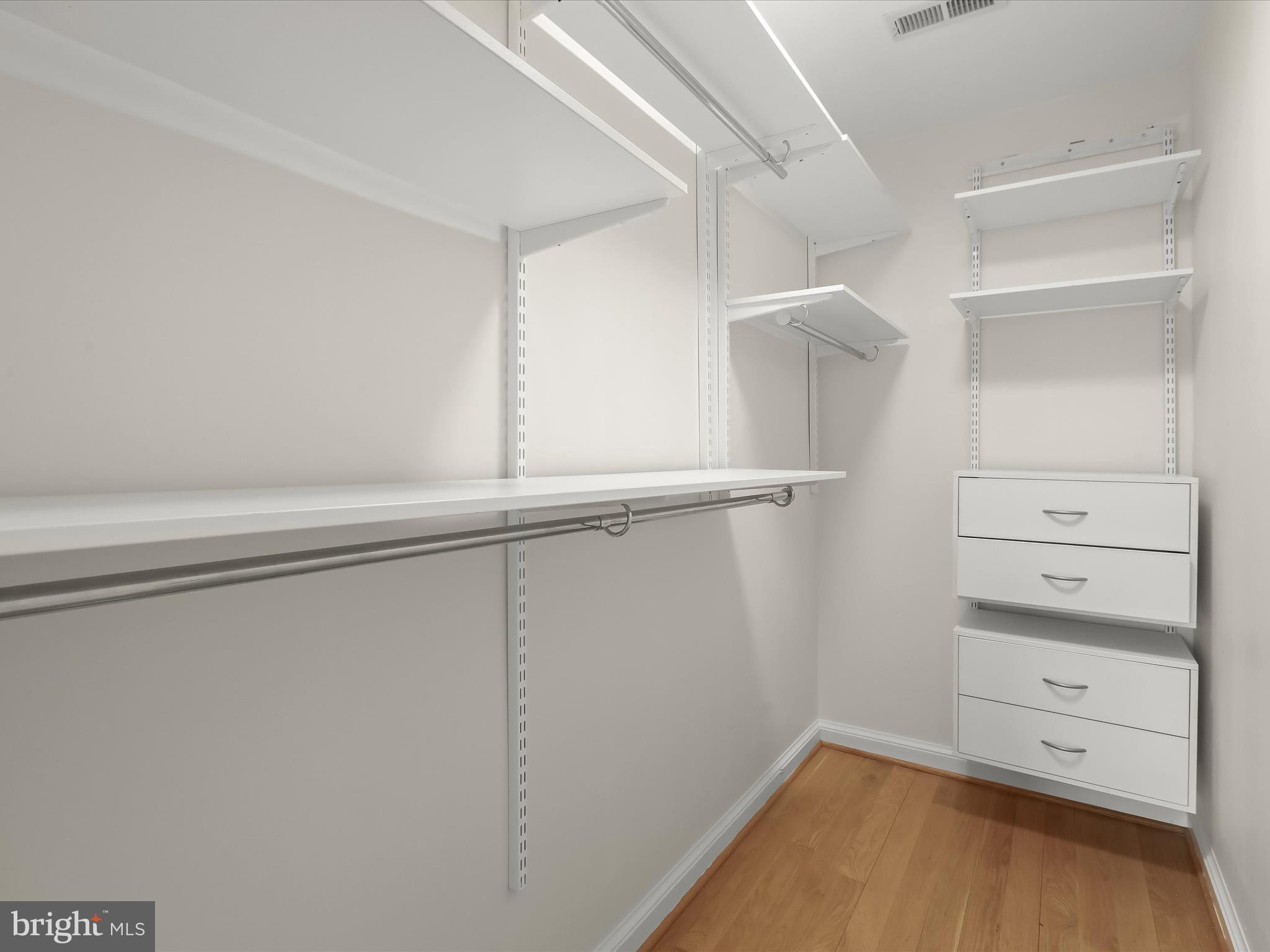 MILBURN TERRACE - Residential