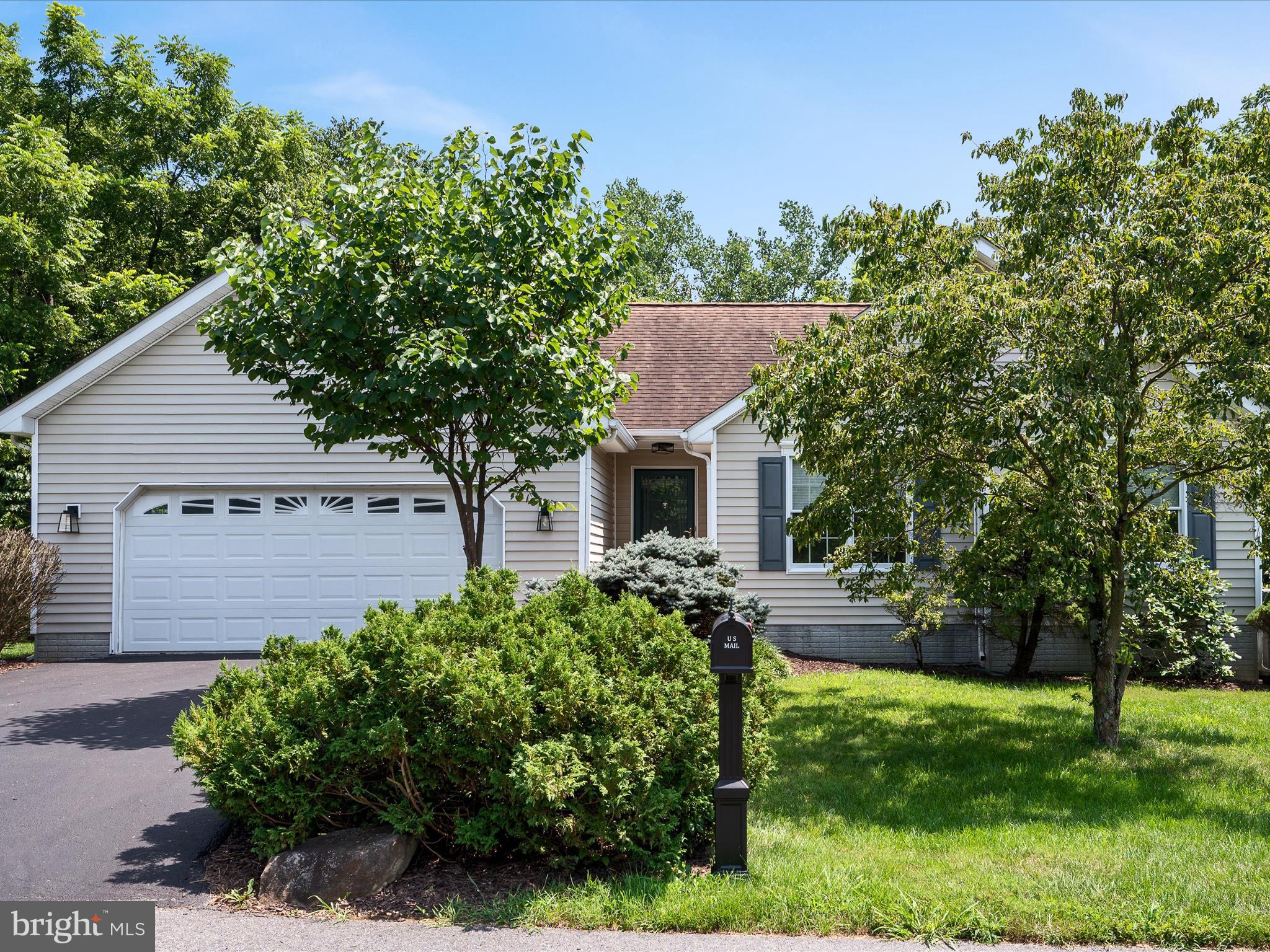 46 FLICKER LANE