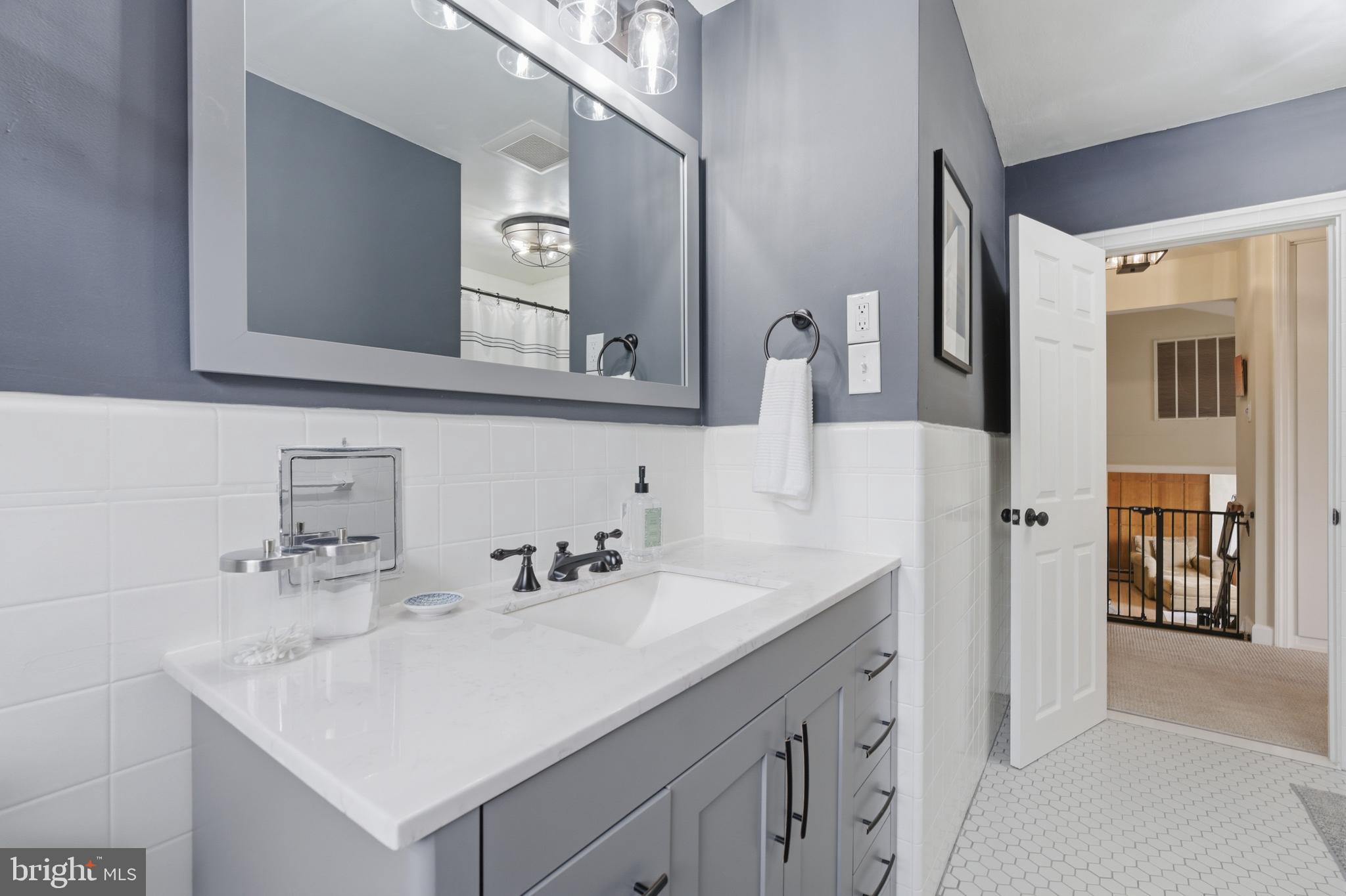 CHATHAM VIL - Residential