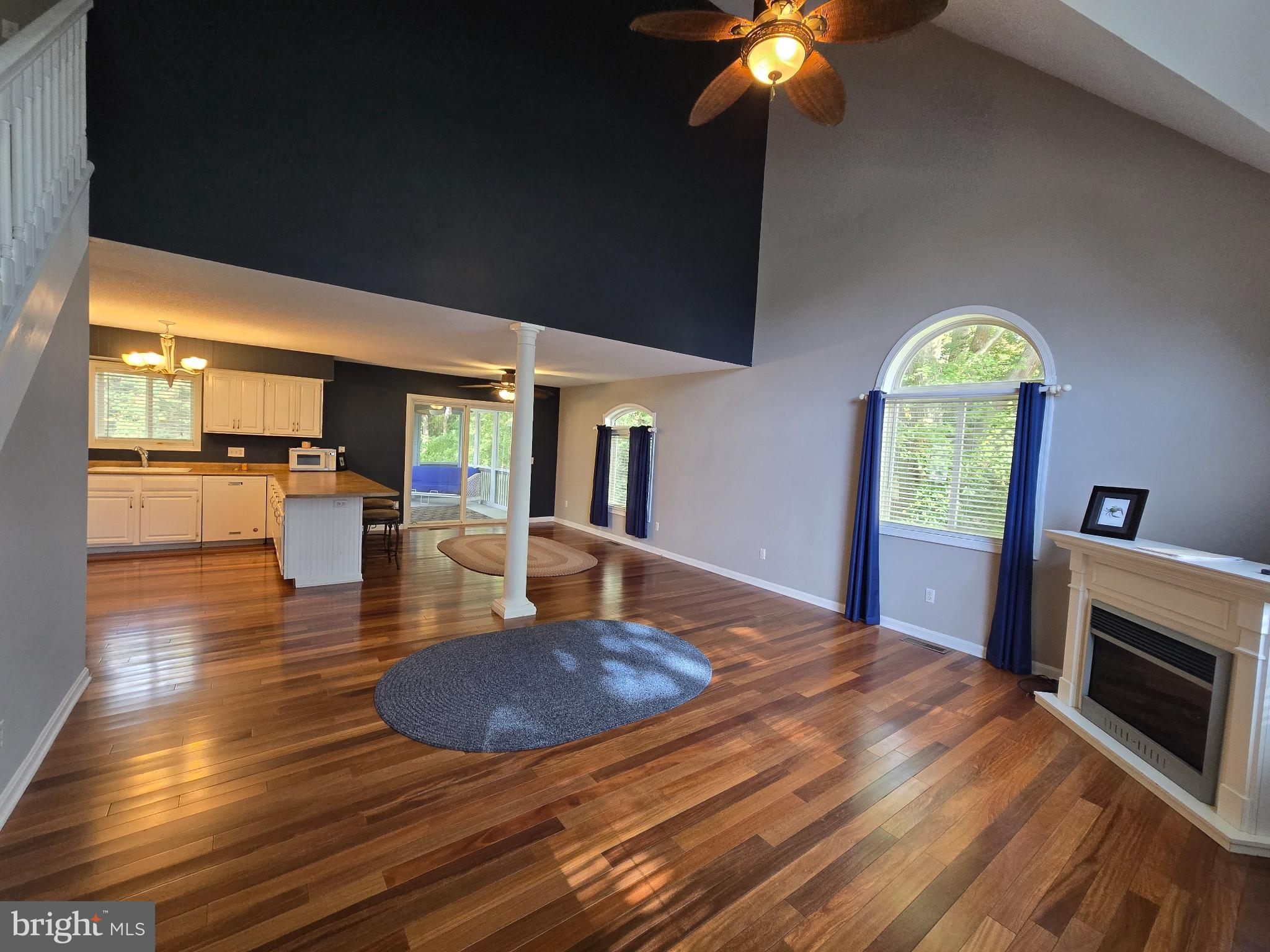 DUTCH ACRES - Residential