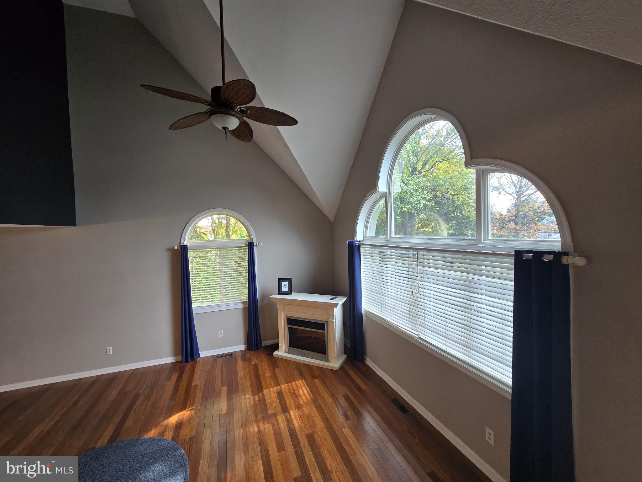 DUTCH ACRES - Residential