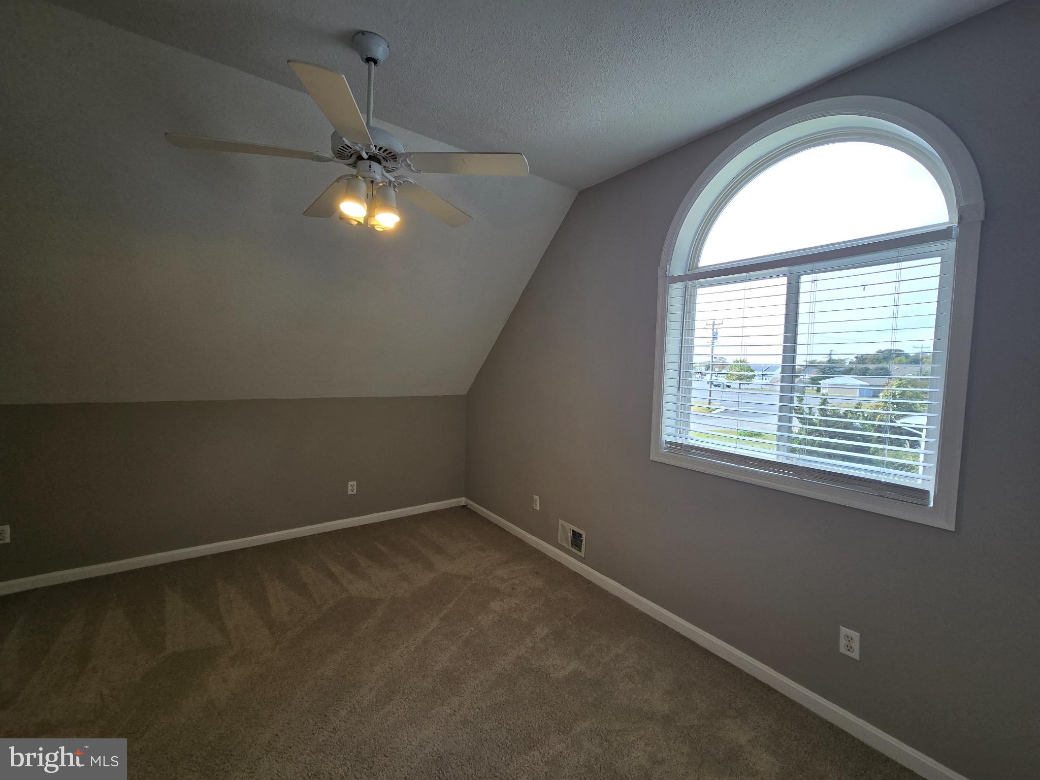 DUTCH ACRES - Residential