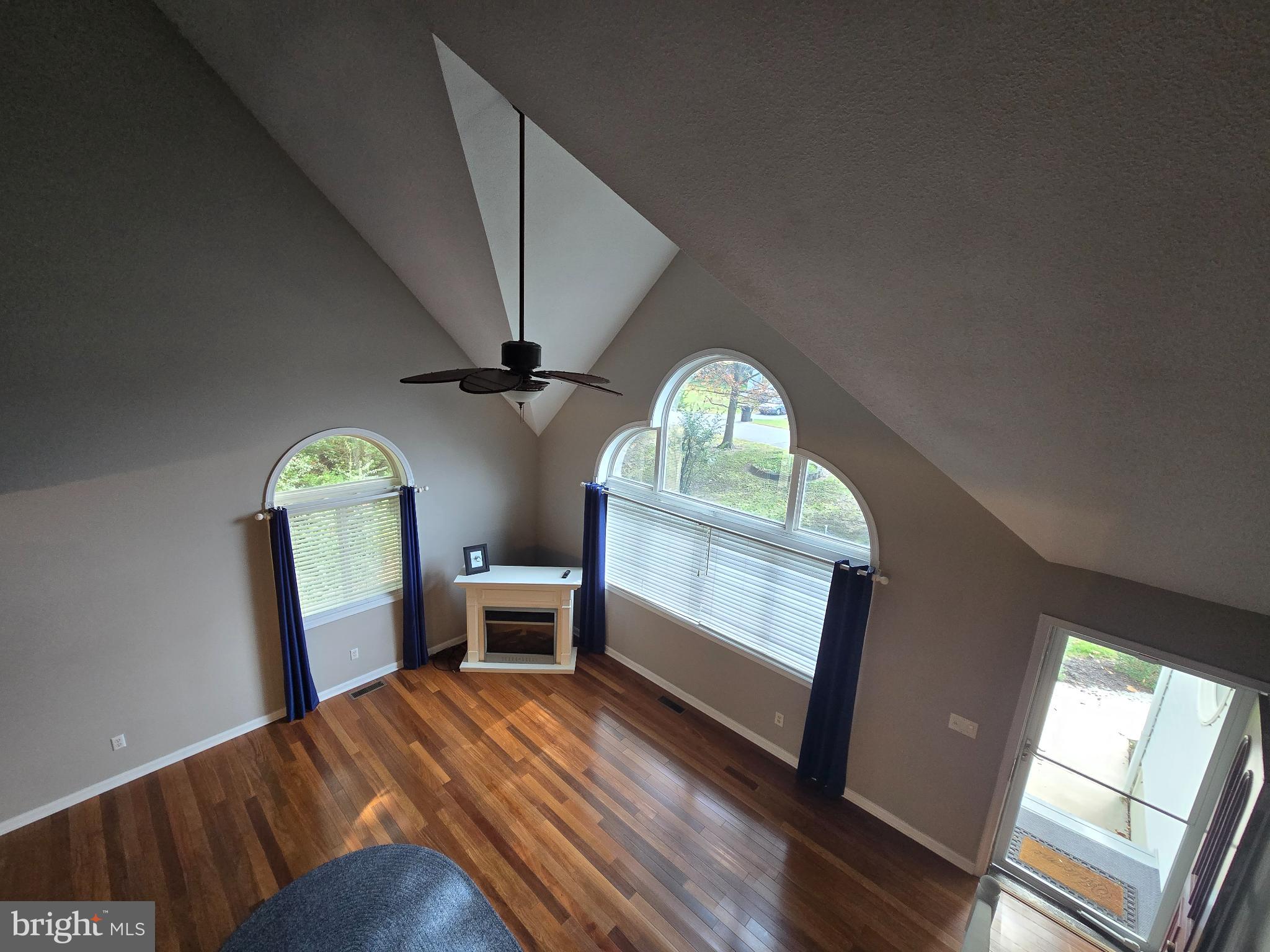 DUTCH ACRES - Residential