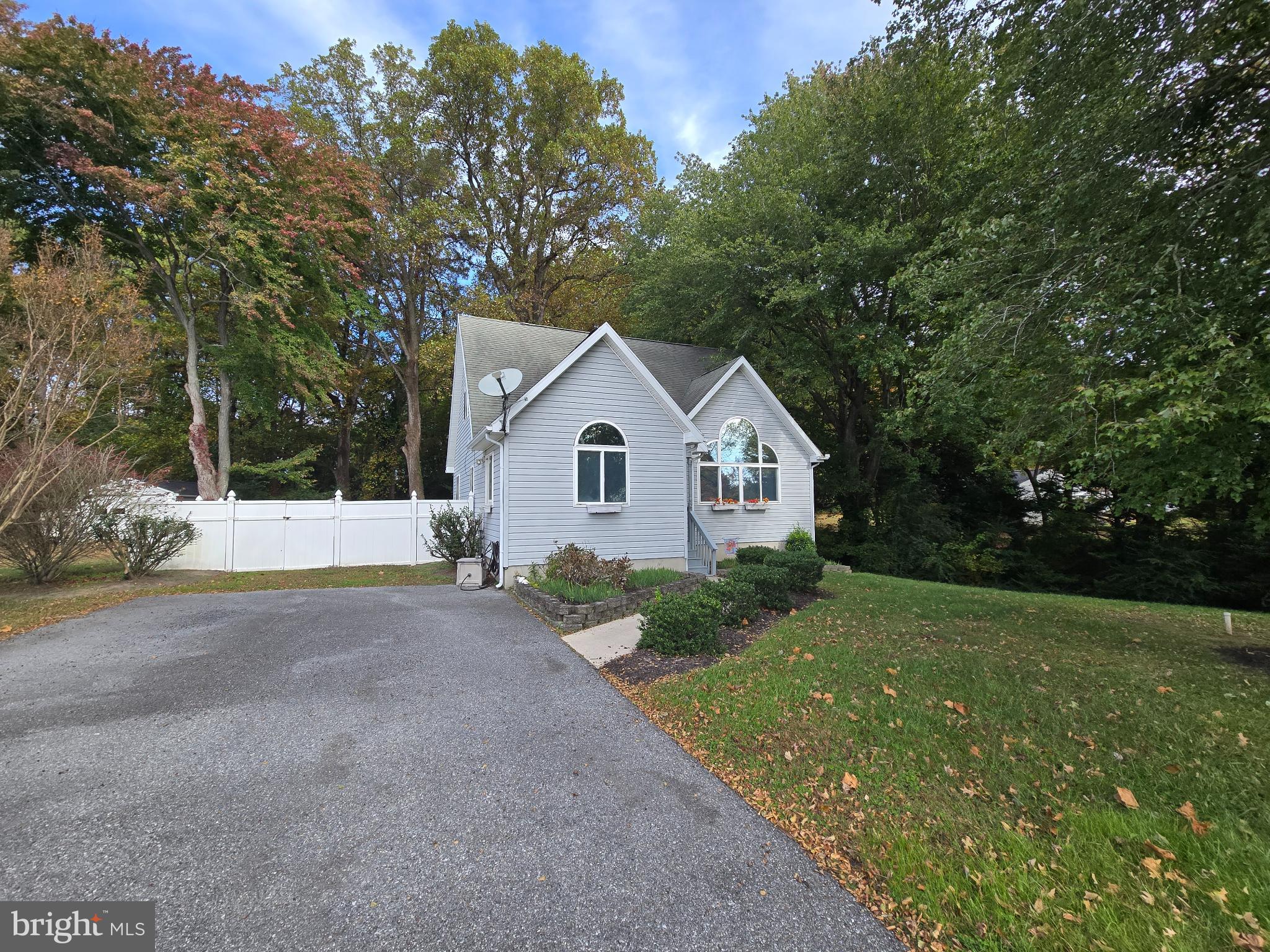 DUTCH ACRES - Residential