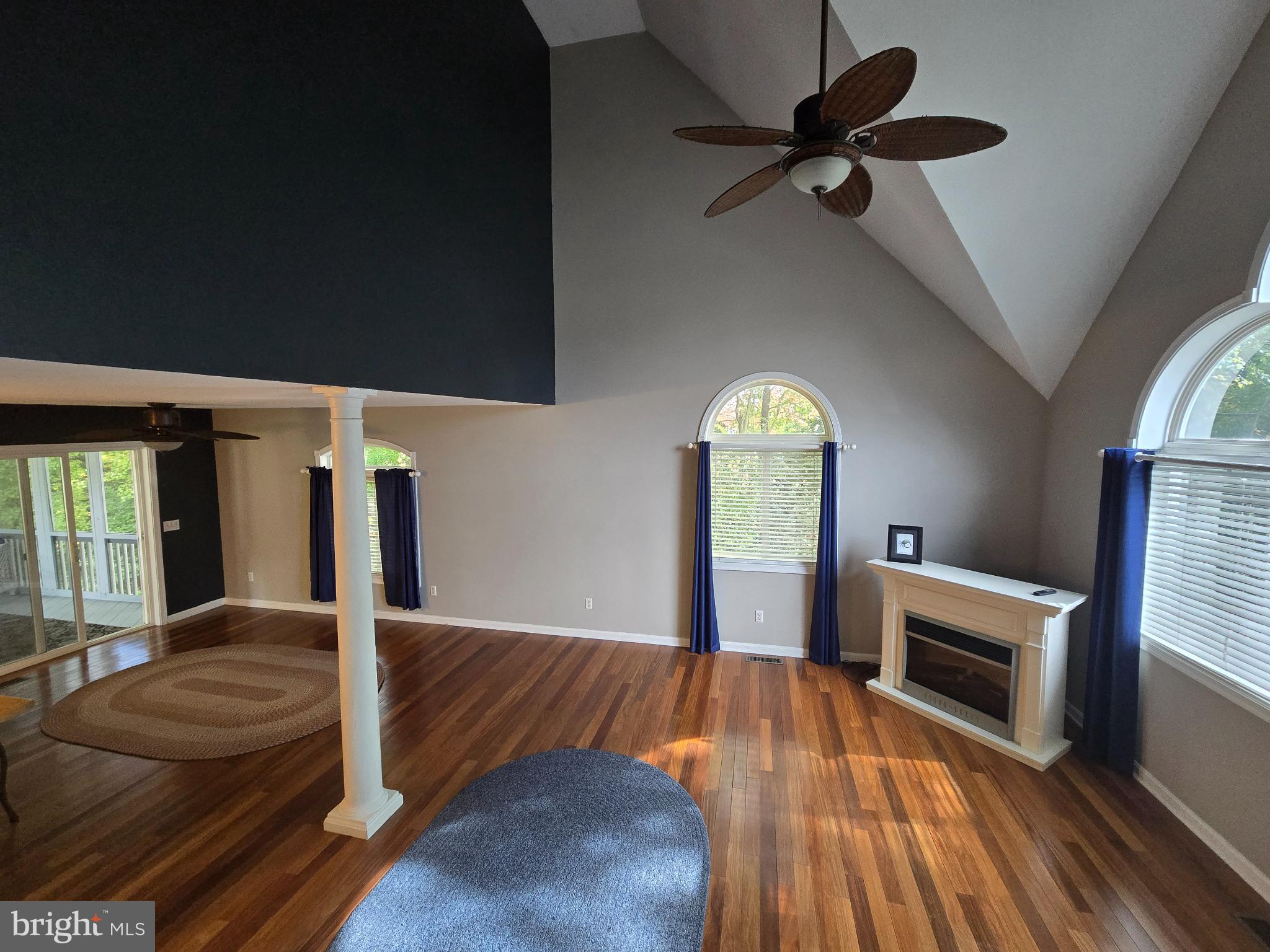 DUTCH ACRES - Residential