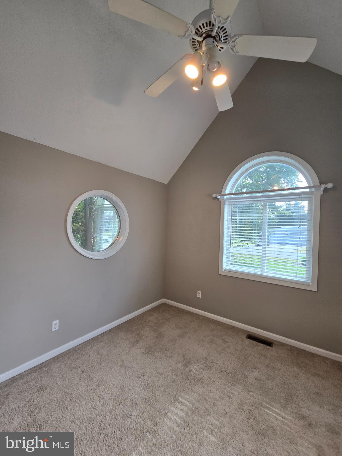 DUTCH ACRES - Residential