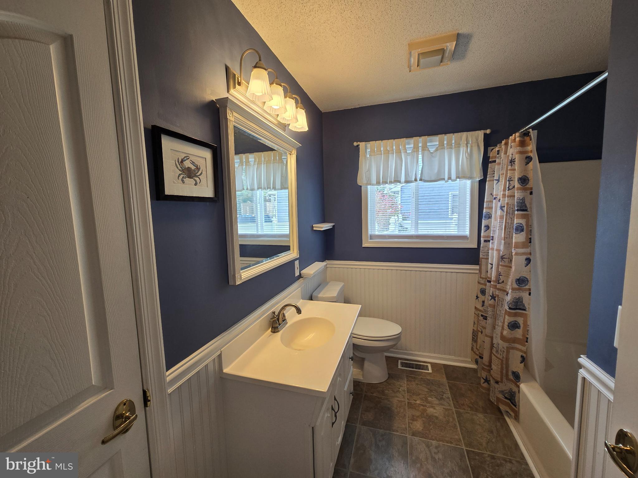 DUTCH ACRES - Residential