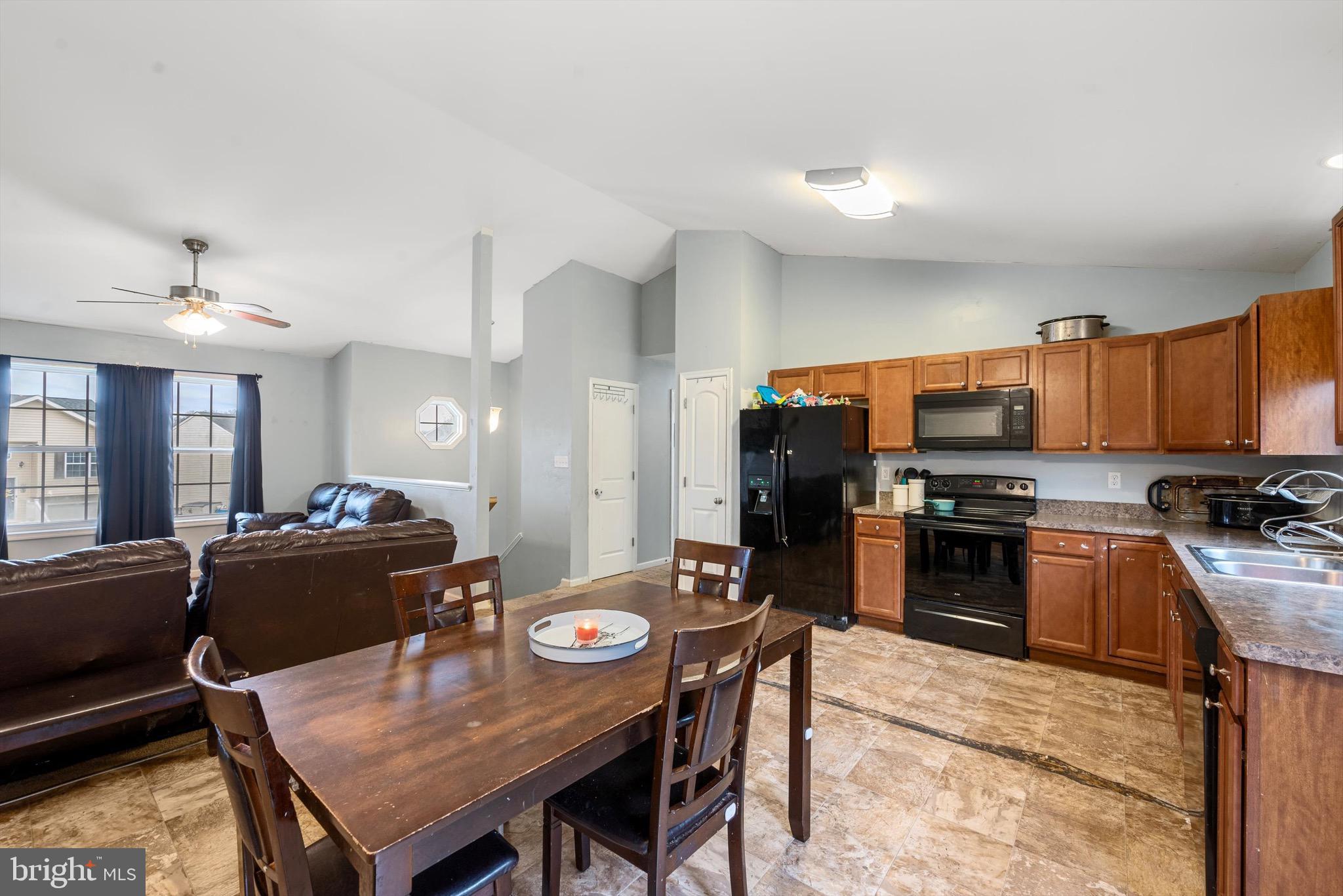 INWOOD MEADOWS - Residential