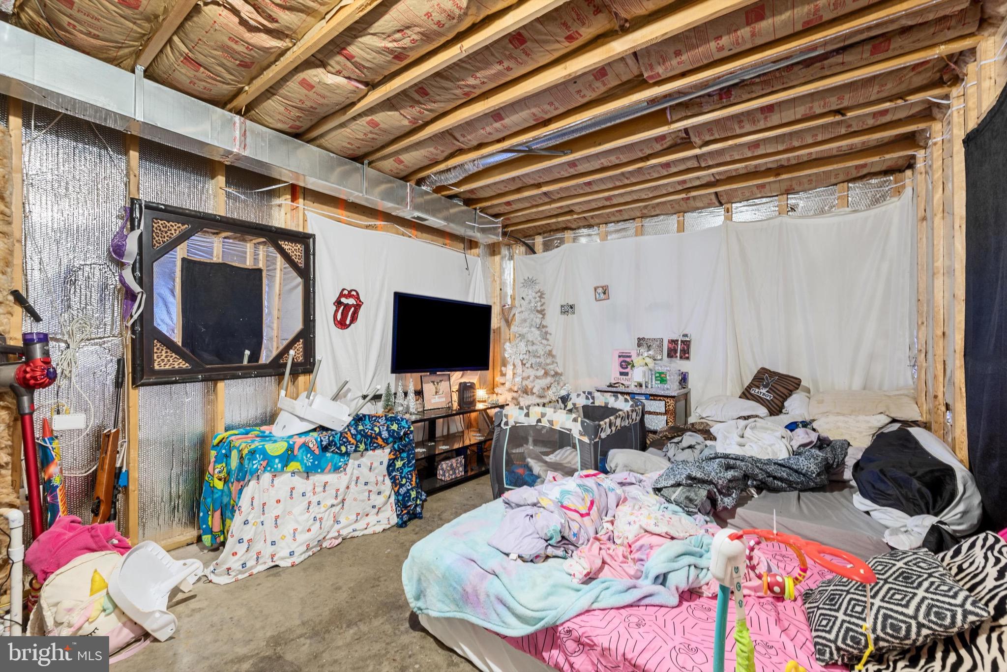 INWOOD MEADOWS - Residential