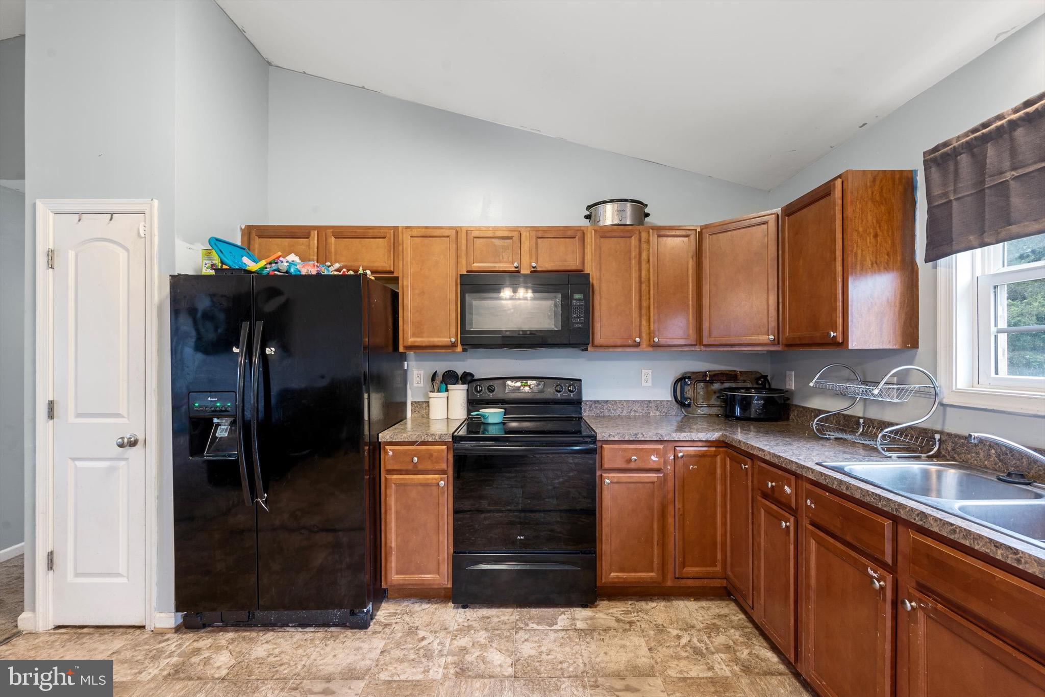 INWOOD MEADOWS - Residential