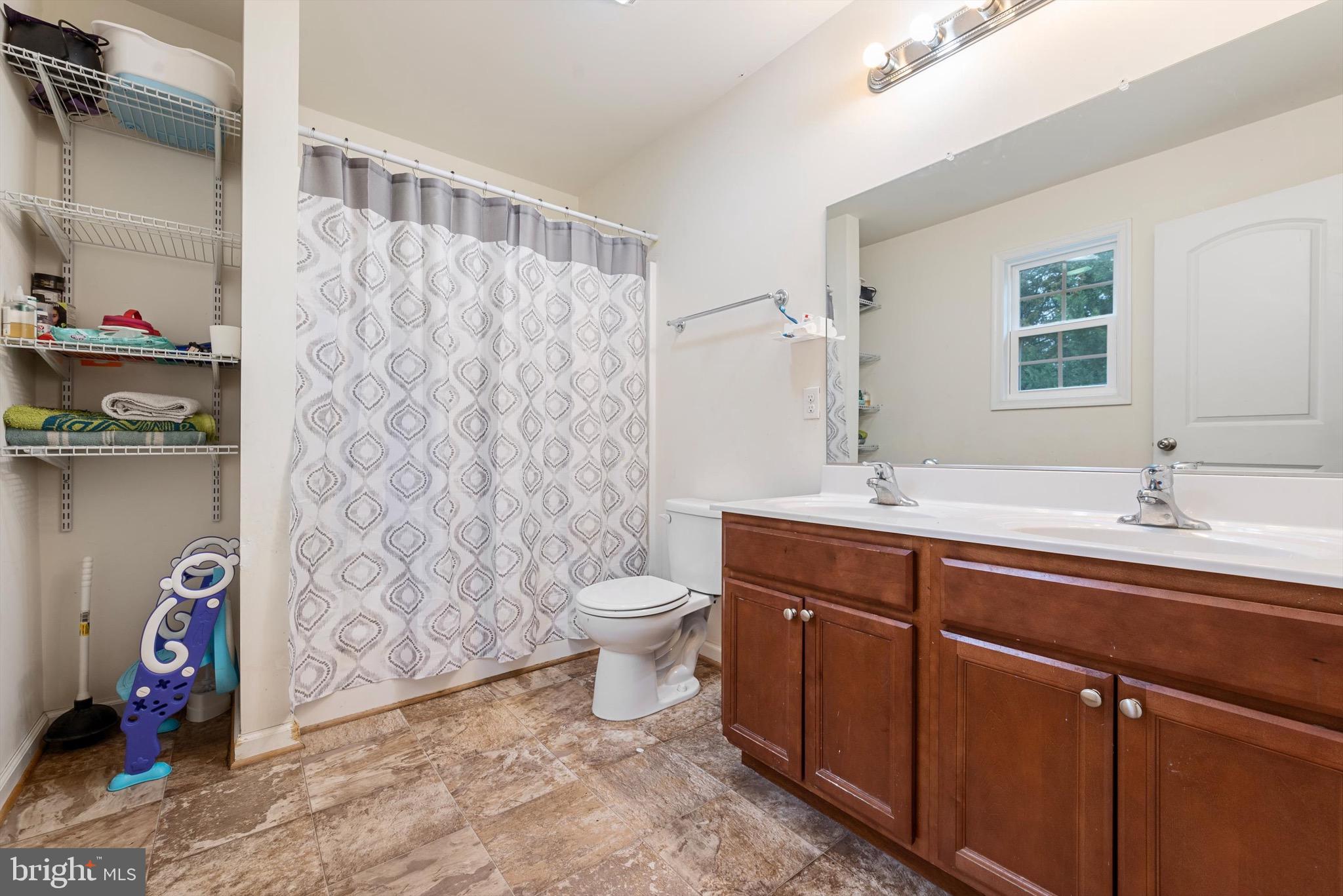 INWOOD MEADOWS - Residential