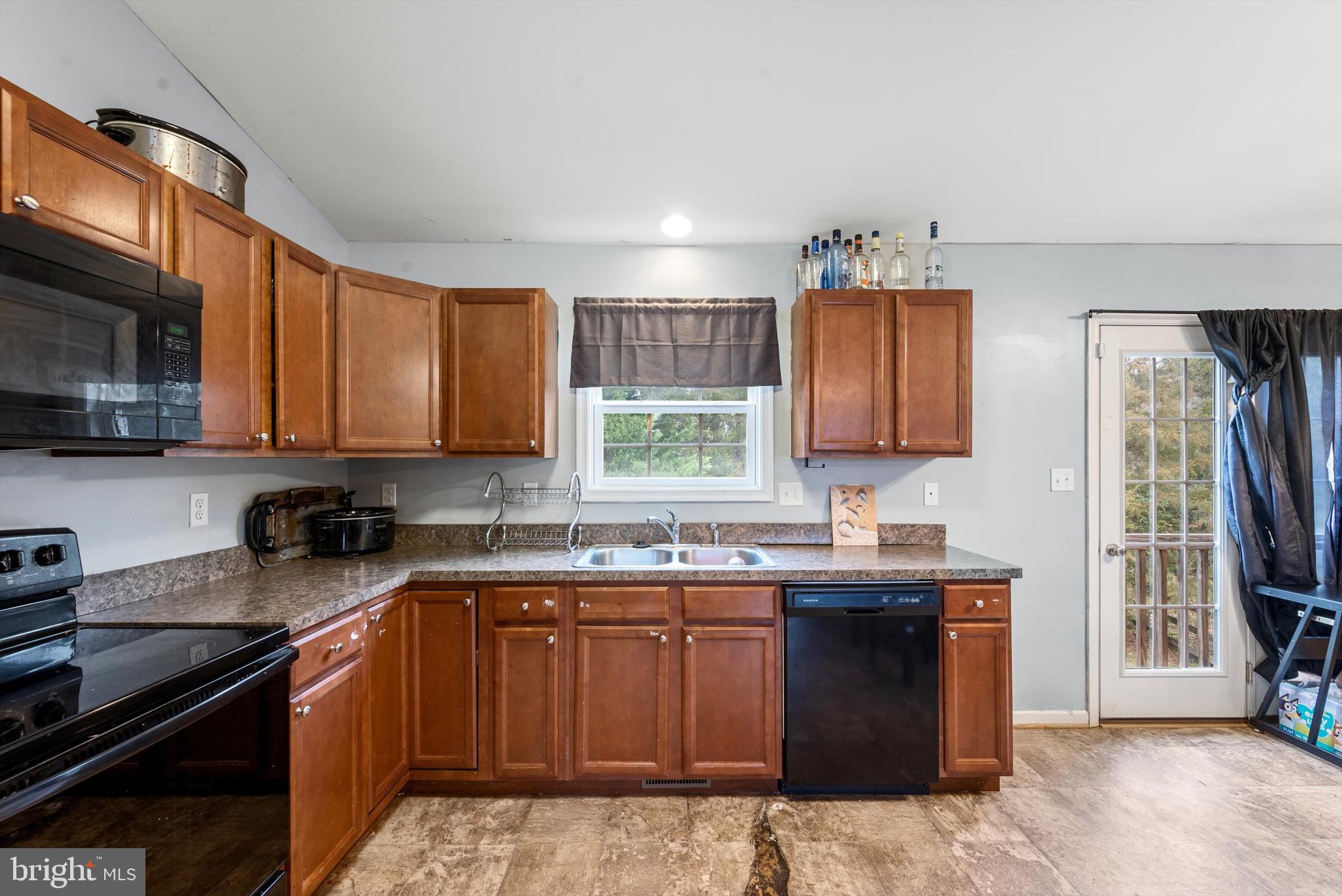 INWOOD MEADOWS - Residential