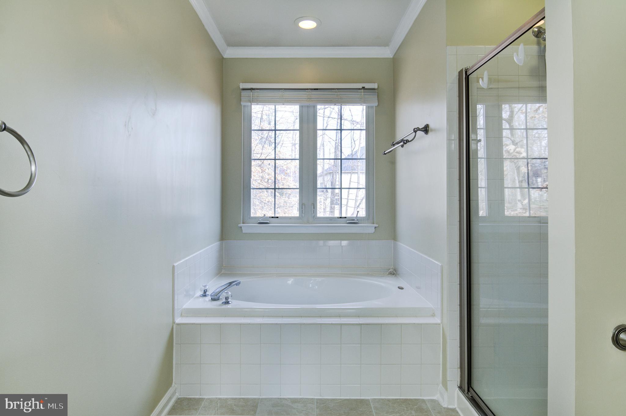 SHELTONS RUN - Residential