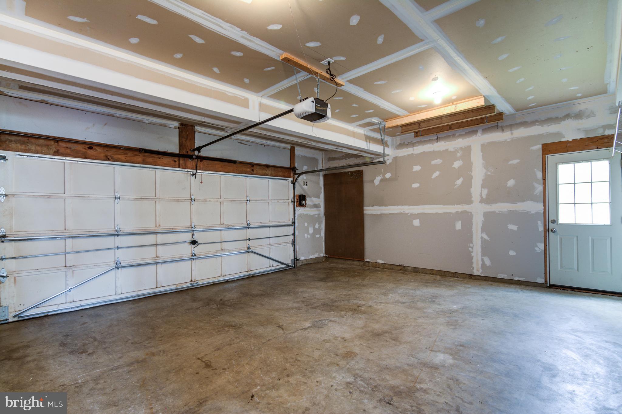 SHELTONS RUN - Residential