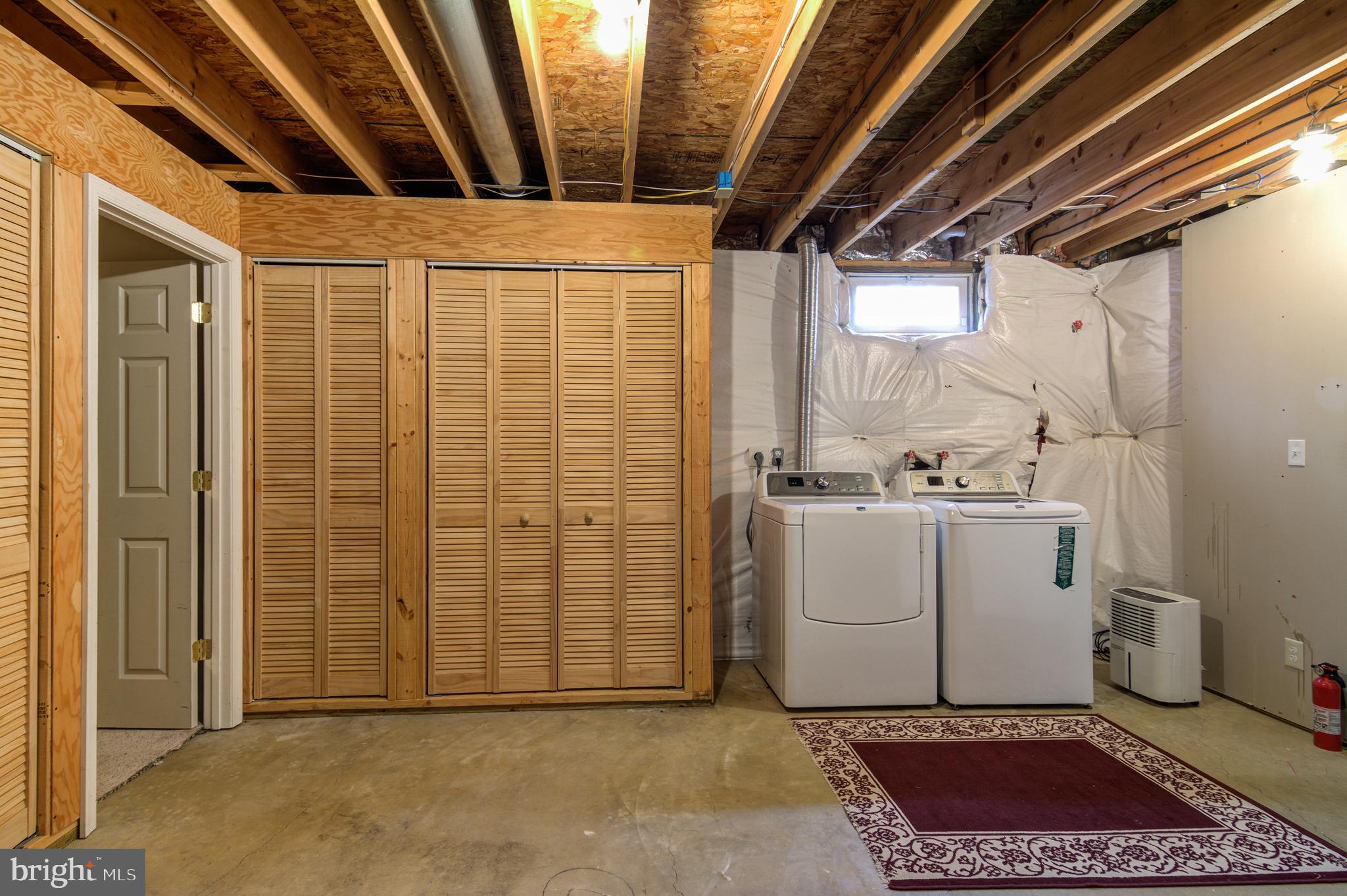 SHELTONS RUN - Residential