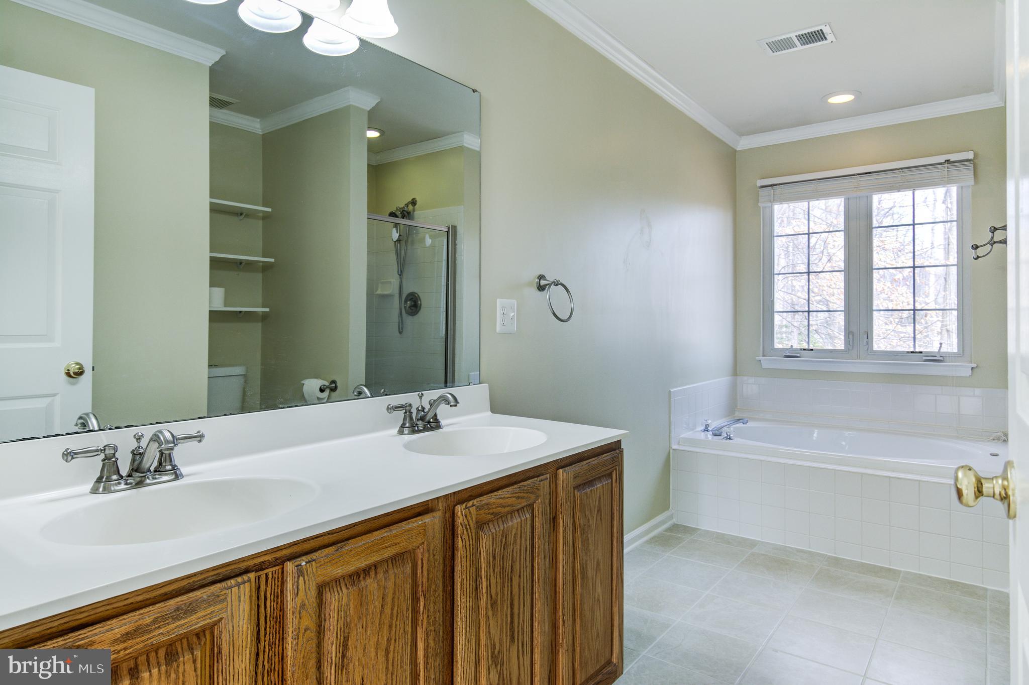 SHELTONS RUN - Residential