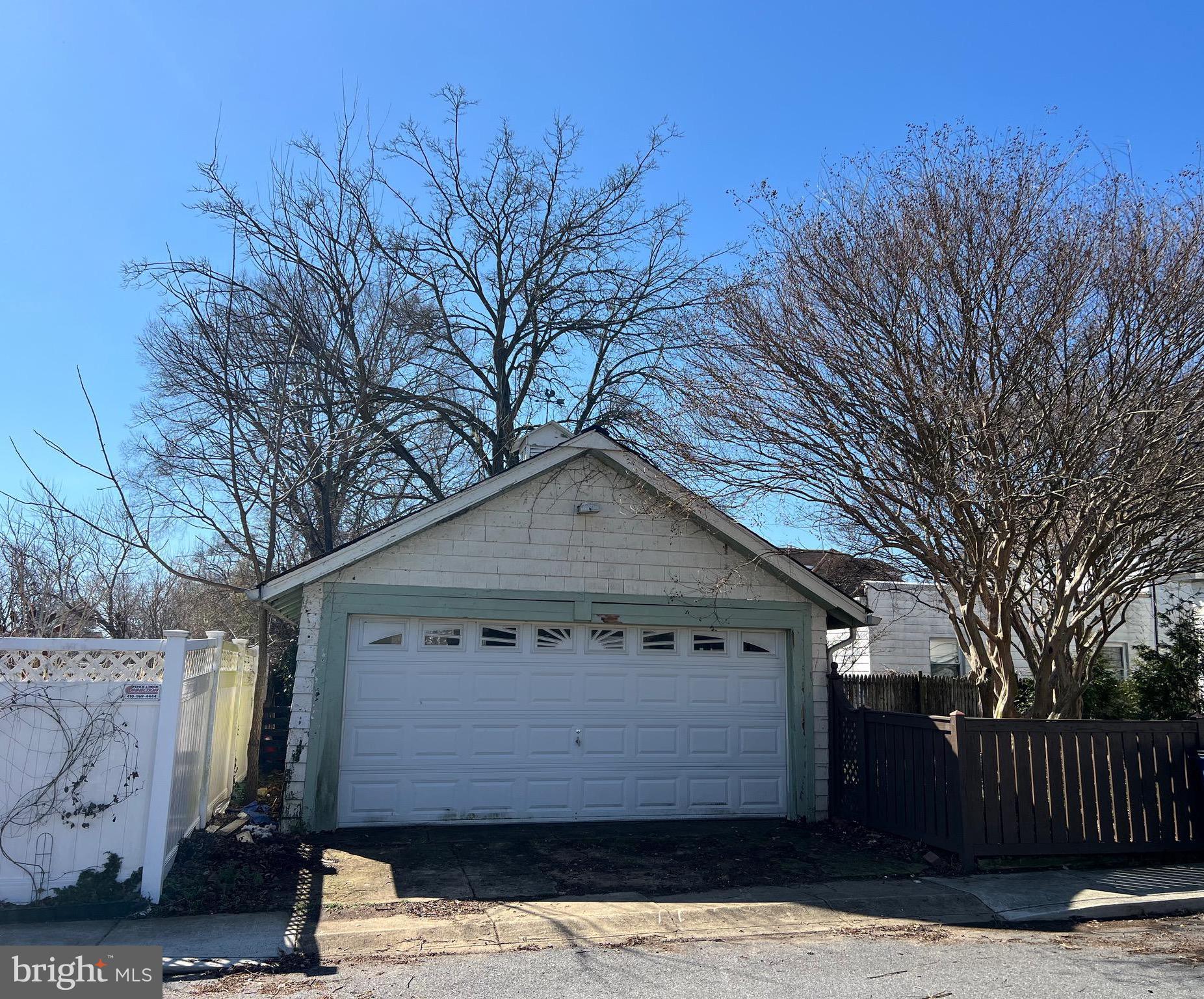 HOMEWOOD - Residential