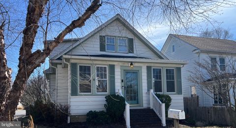 Homes For Sale - 106 Linden Avenue<br/> ANNAPOLIS, MD 21401