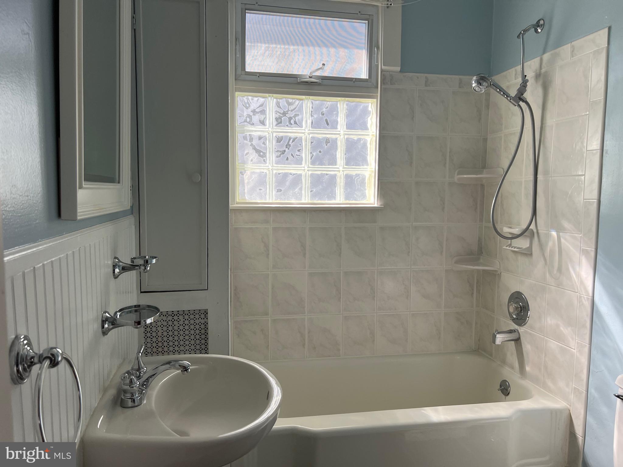 HOMEWOOD - Residential