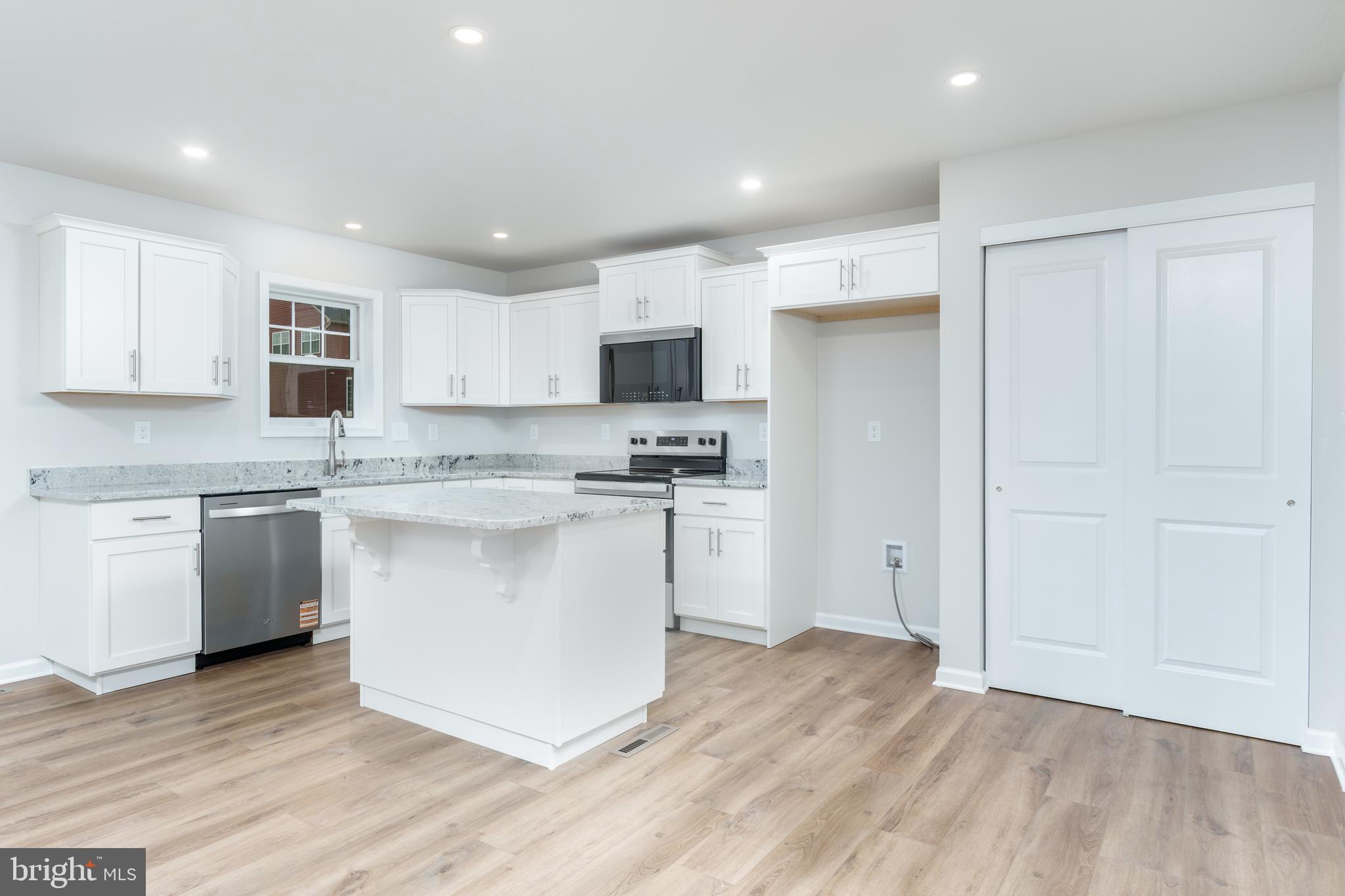 DEERFIELD - Residential