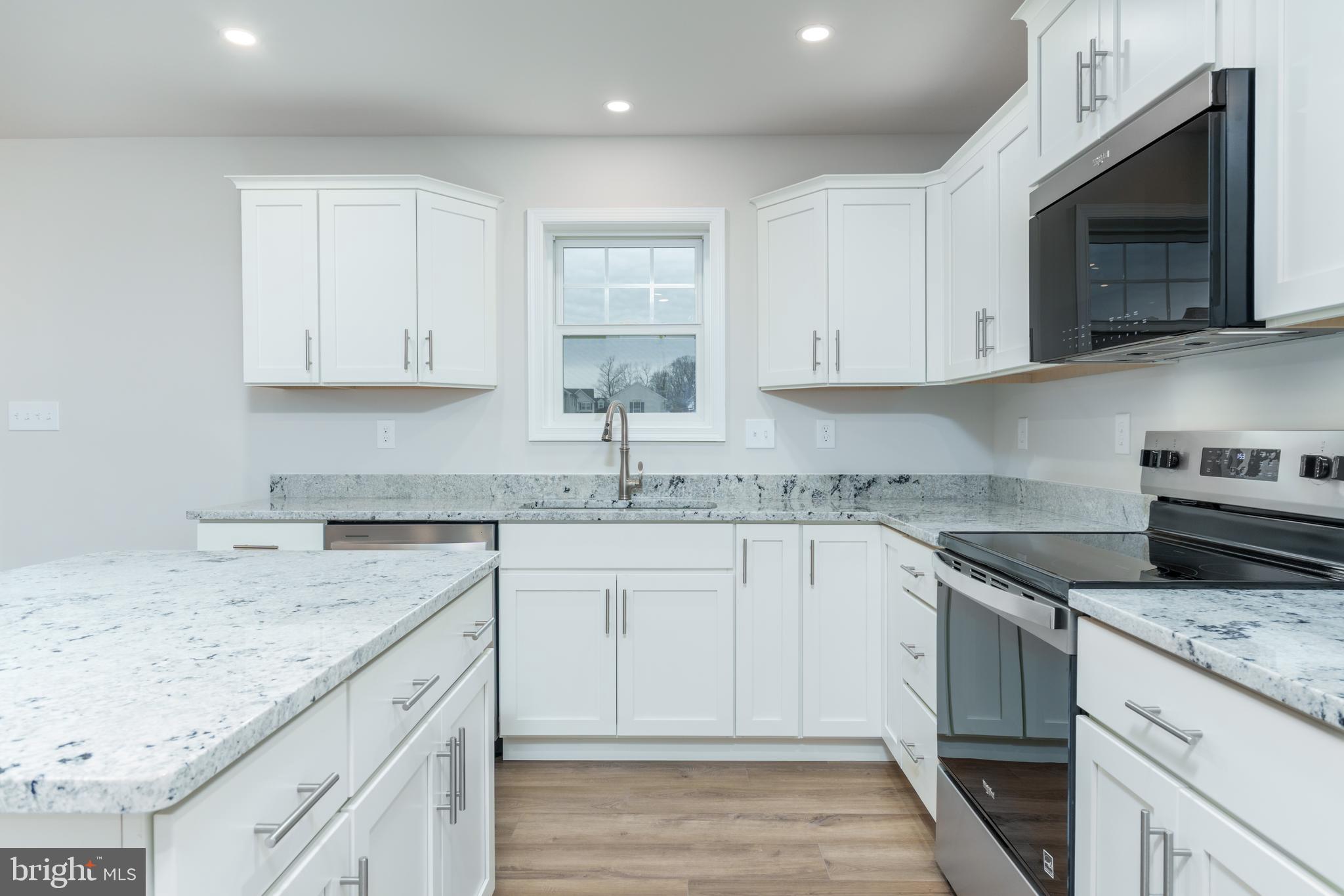 DEERFIELD - Residential