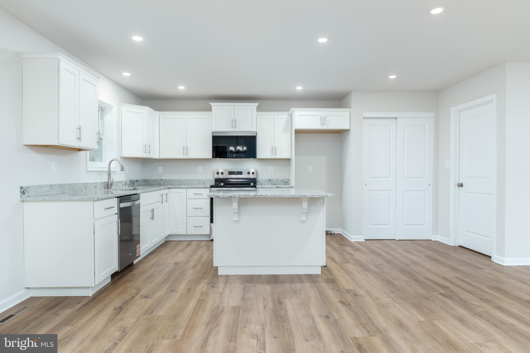 DEERFIELD - Residential