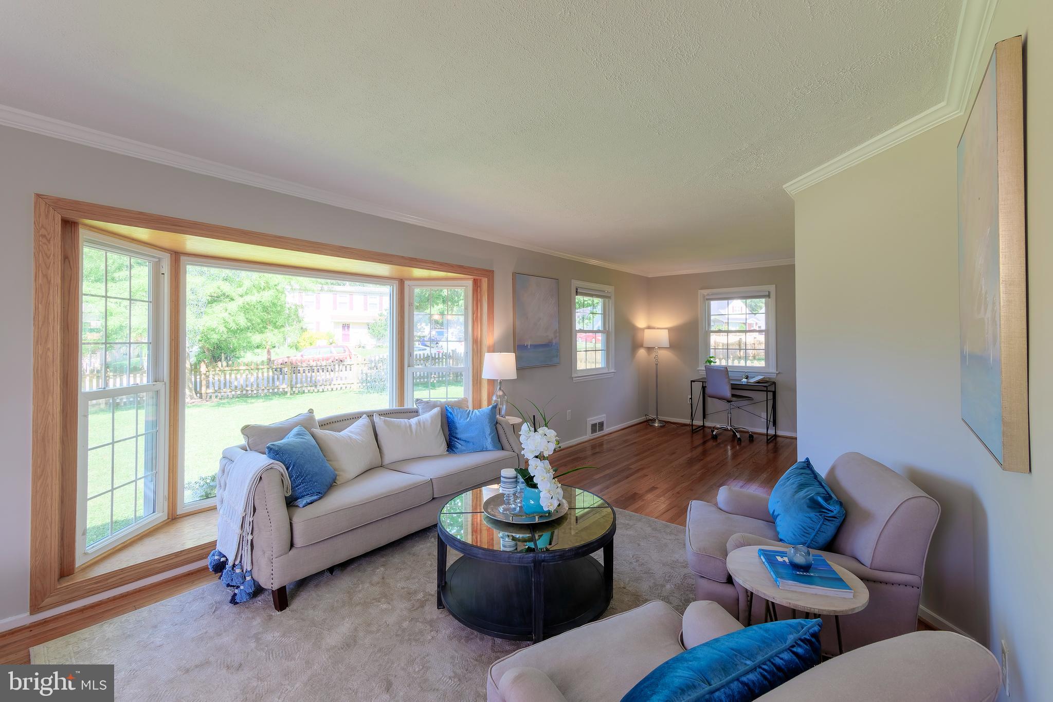 BUCKNELL MANOR - Residential