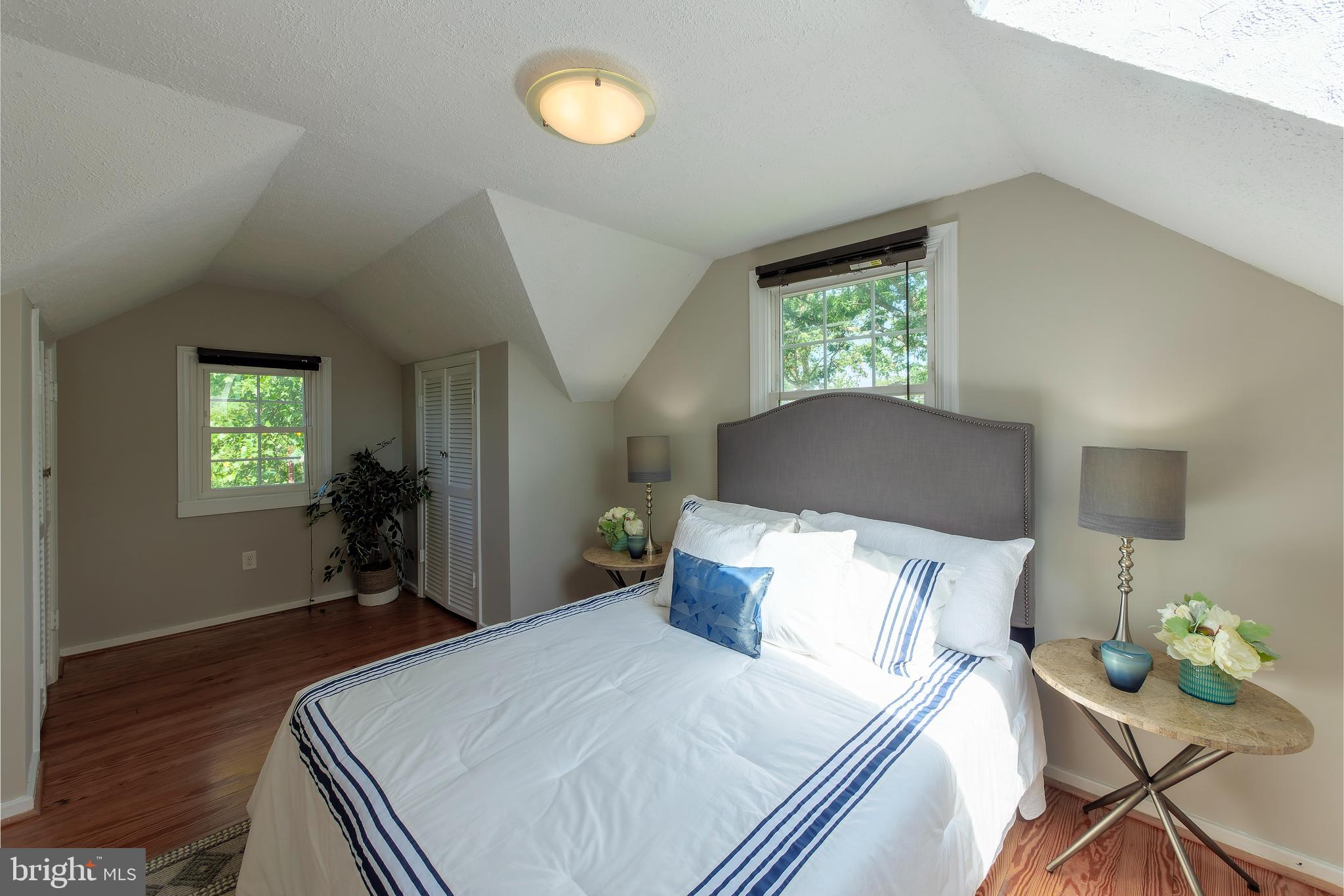 BUCKNELL MANOR - Residential