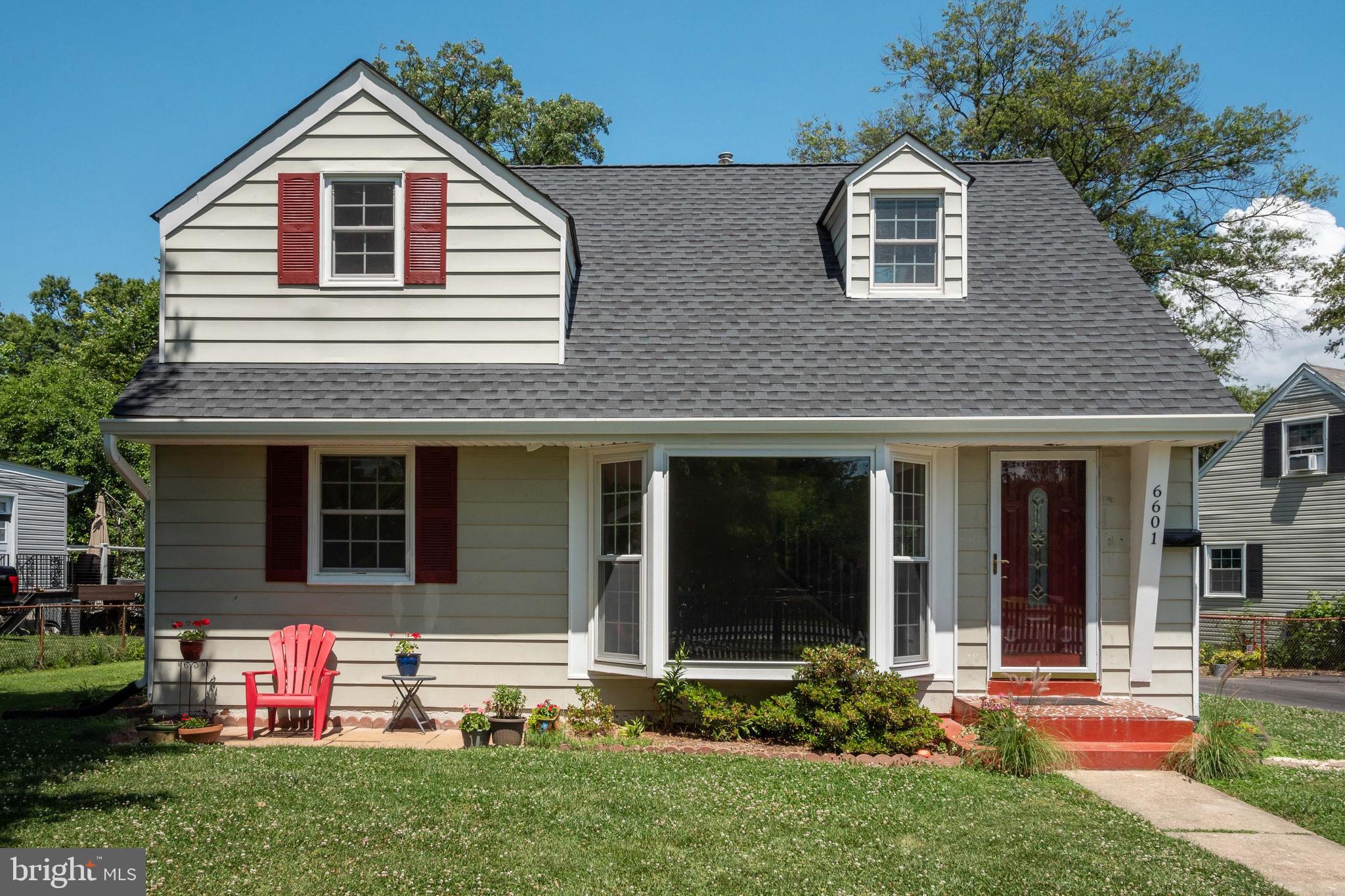 BUCKNELL MANOR - Residential