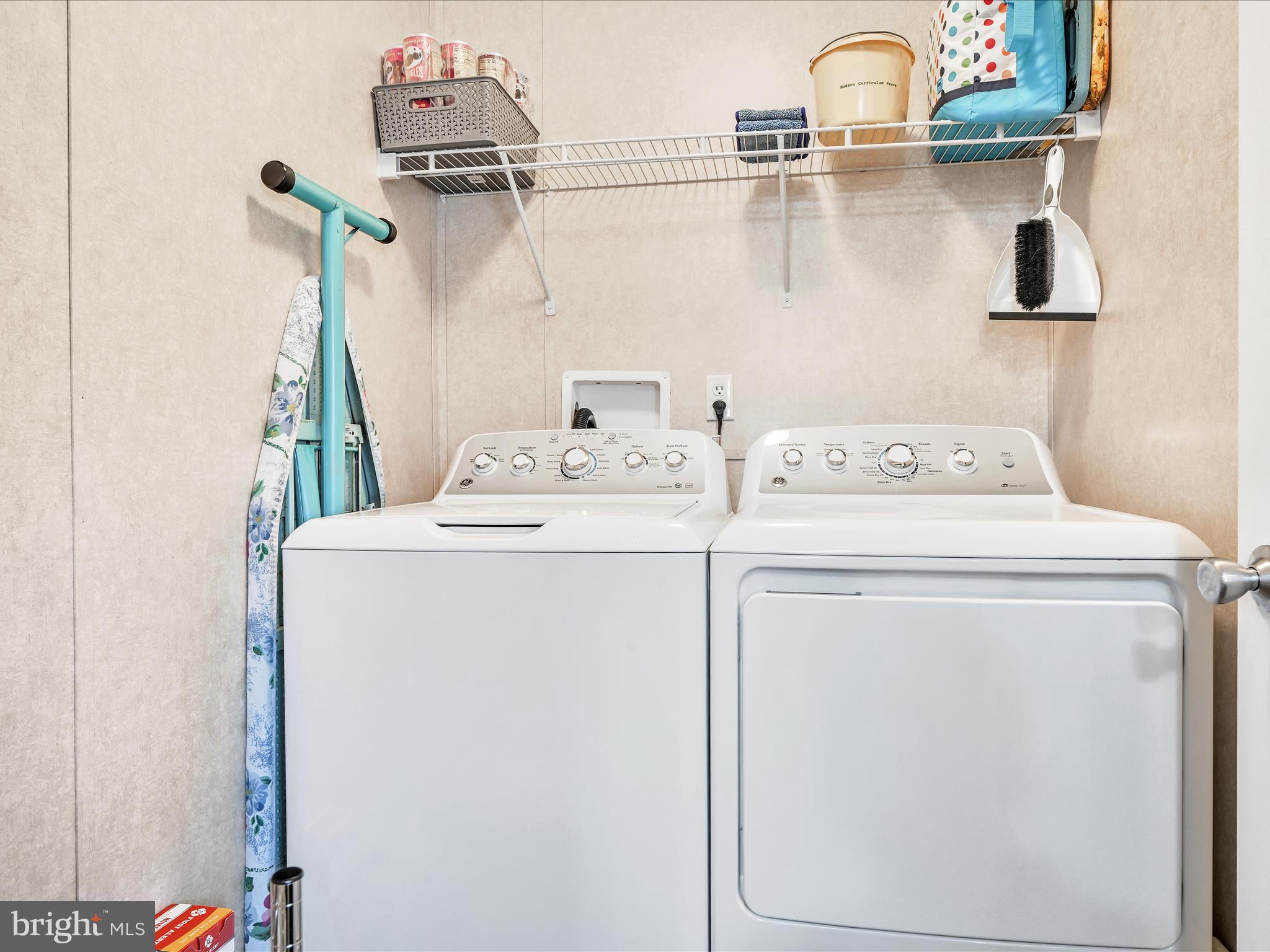 OAK RIDGE ESTATES - Residential