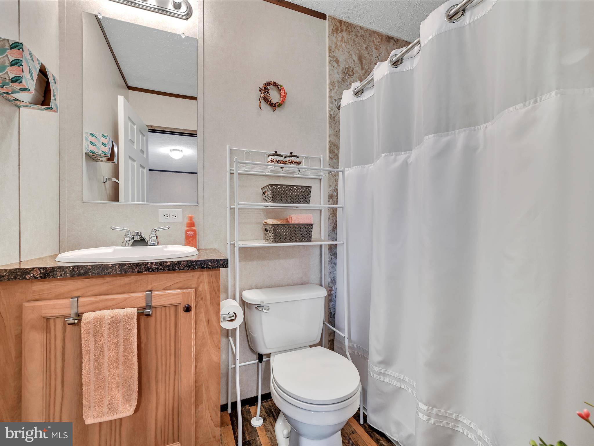 OAK RIDGE ESTATES - Residential