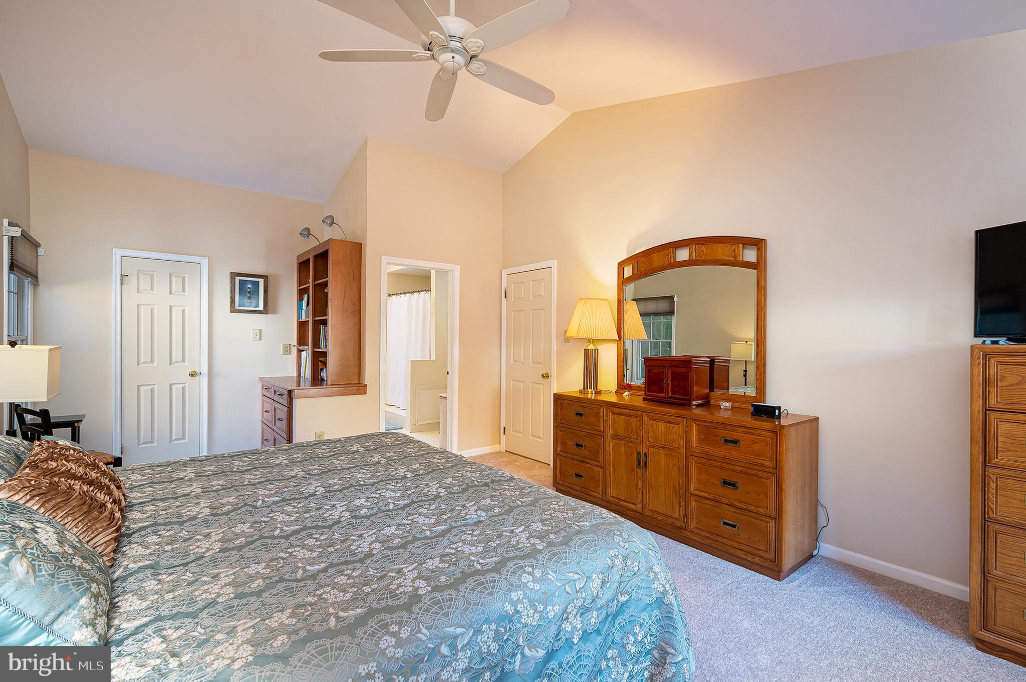 GUNNERS LAKE VILLAGE - Residential