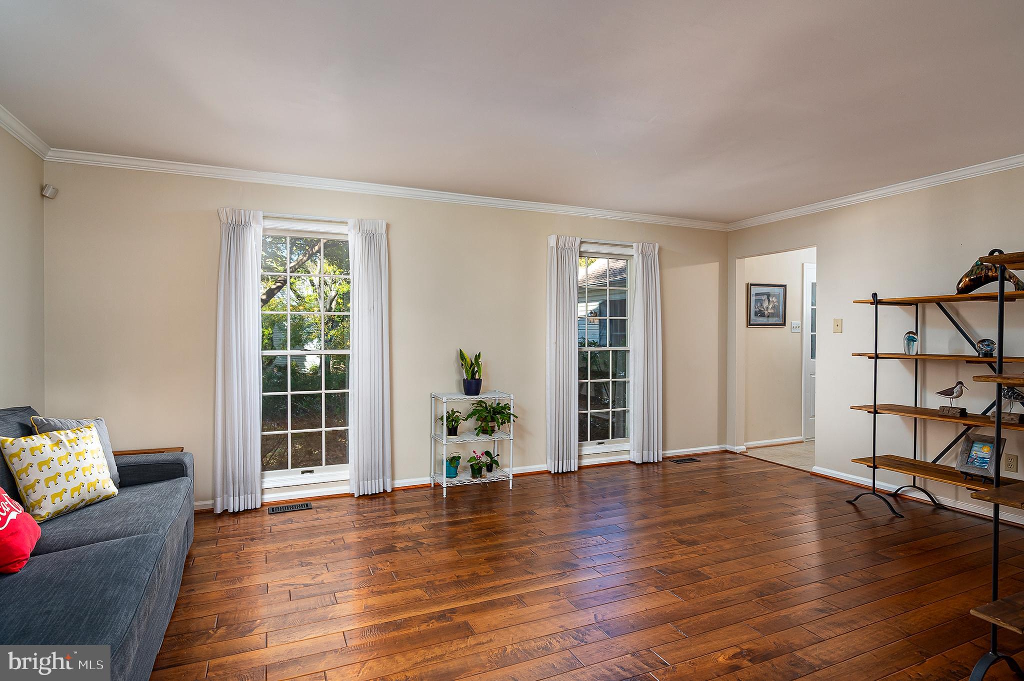 GUNNERS LAKE VILLAGE - Residential