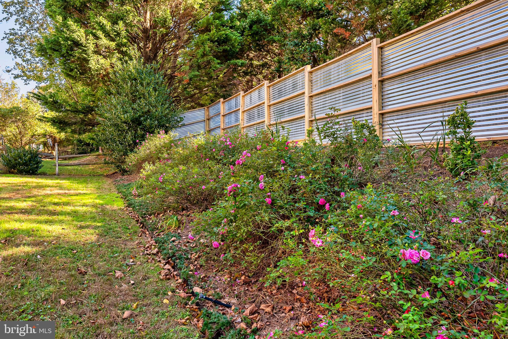 GUNNERS LAKE VILLAGE - Residential