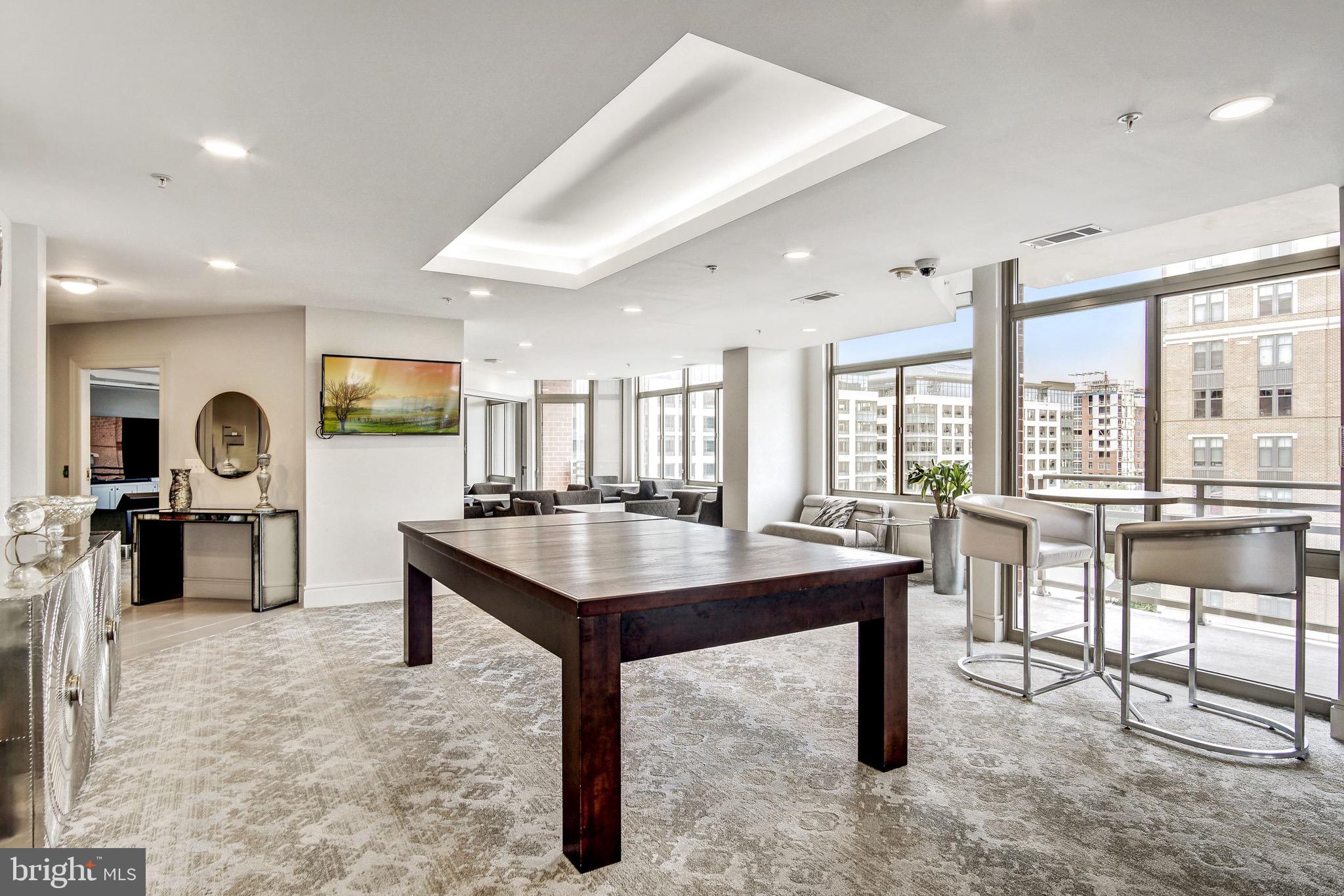 ECLIPSE ON CENTER PARK - Residential