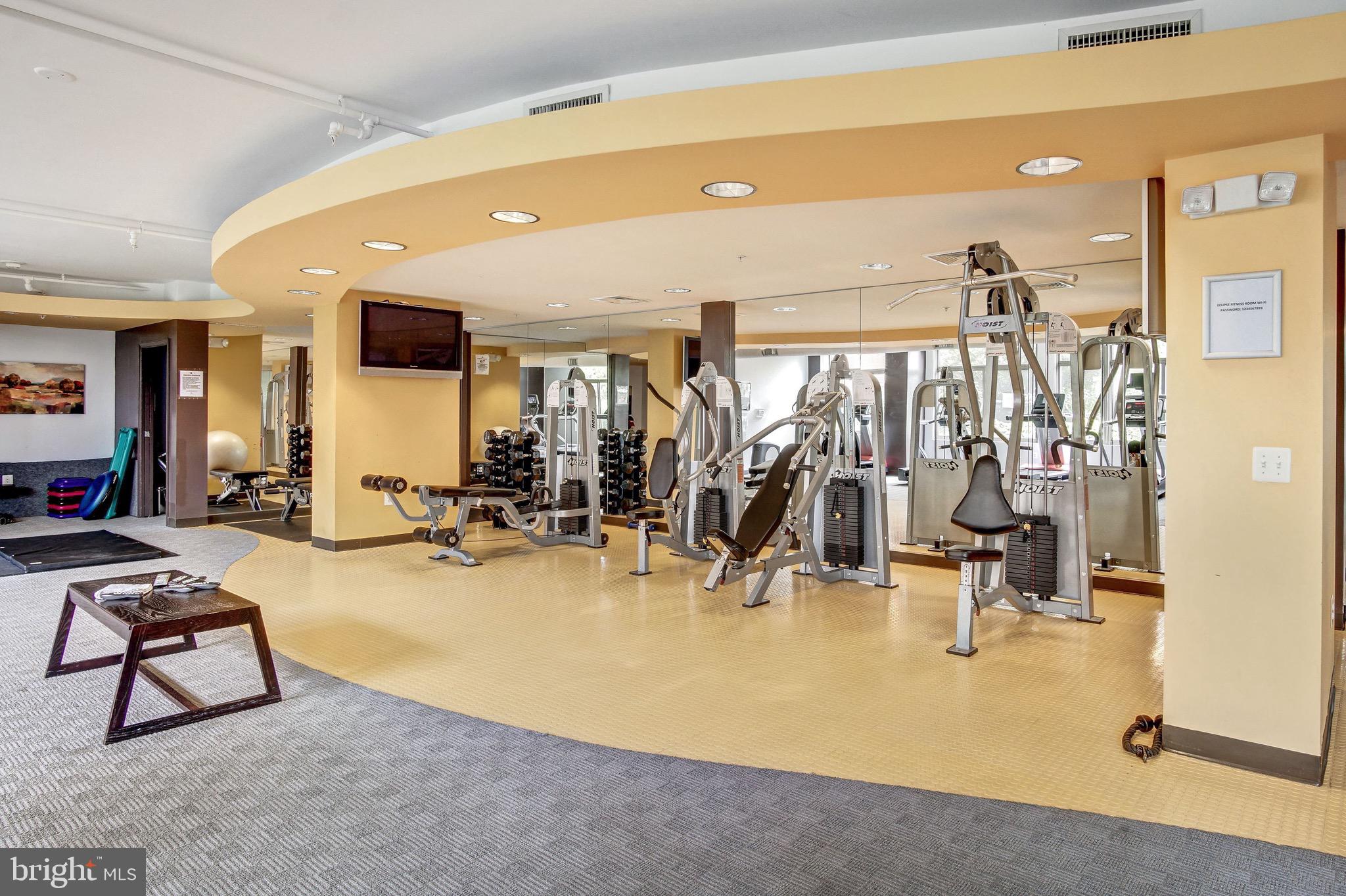 ECLIPSE ON CENTER PARK - Residential