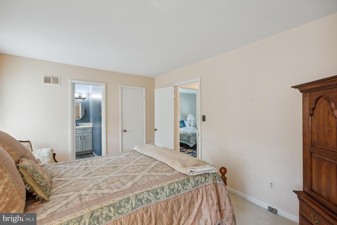 FOXHALL - Residential