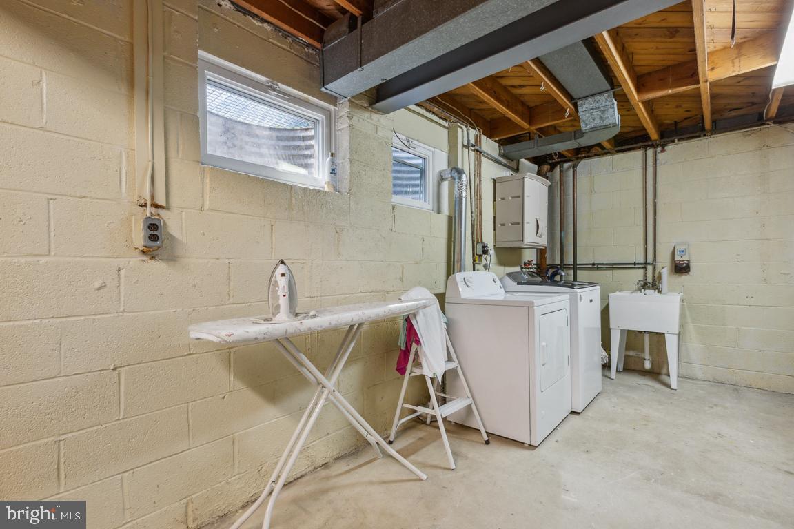 FOXHALL - Residential