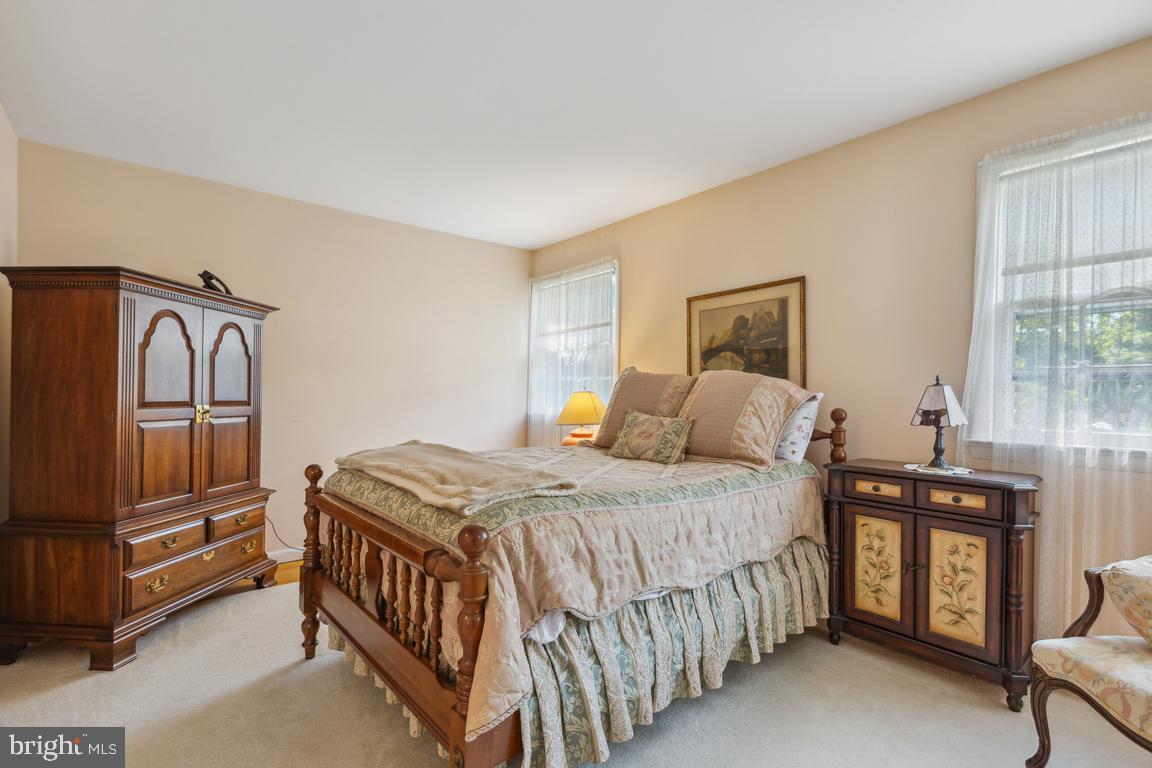 FOXHALL - Residential