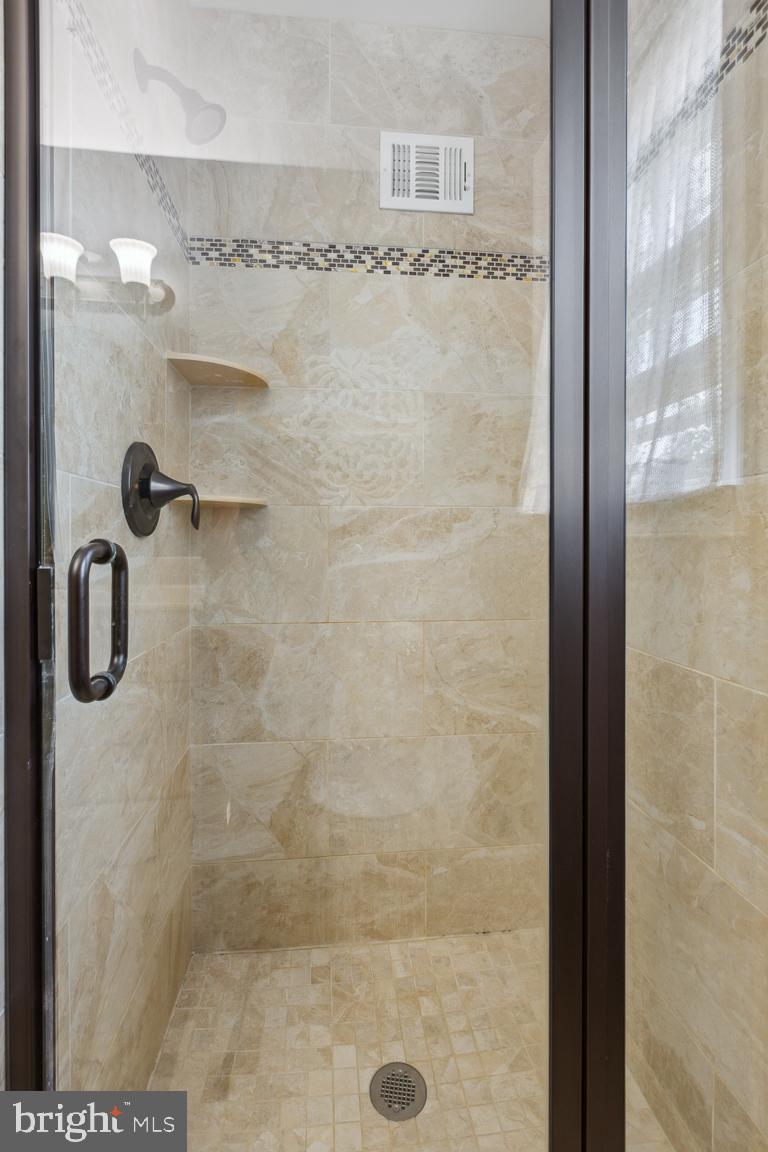 FOXHALL - Residential