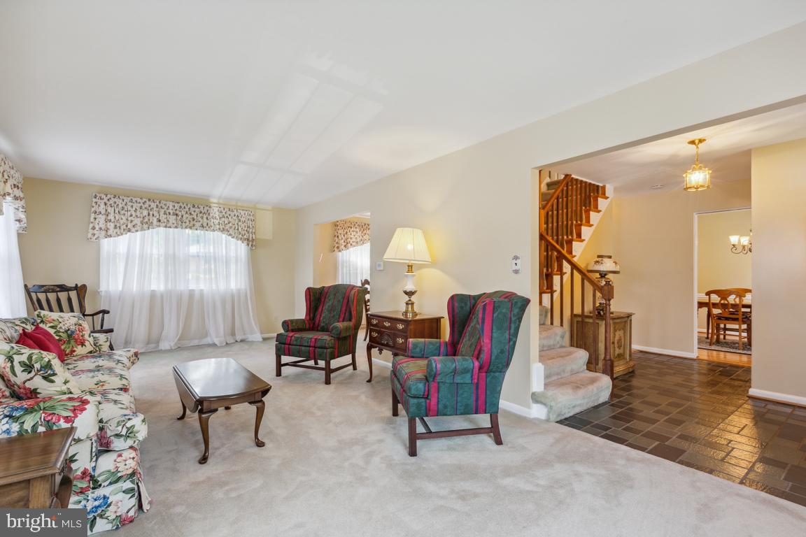 FOXHALL - Residential