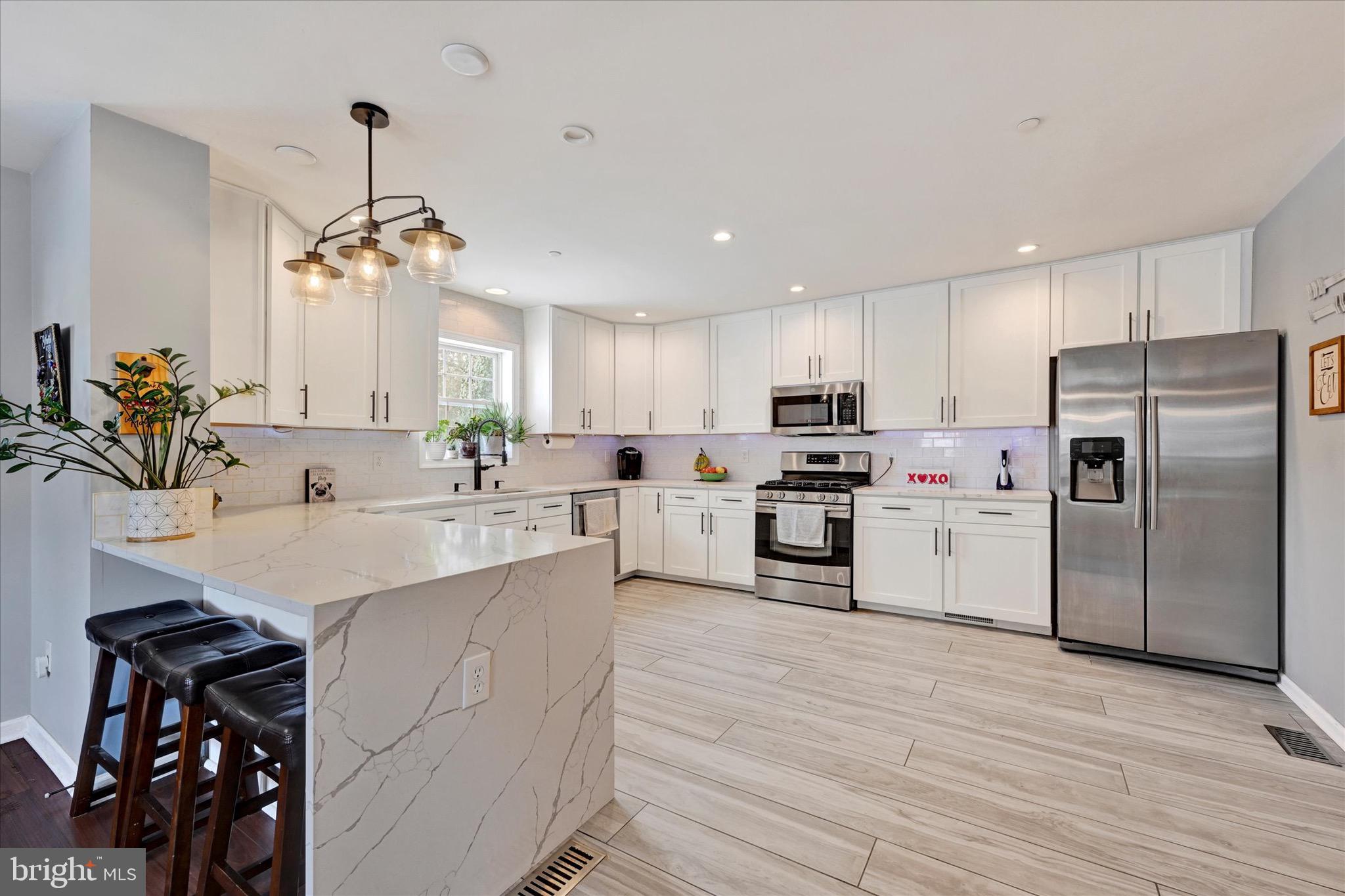 GREEN GABLES - Residential