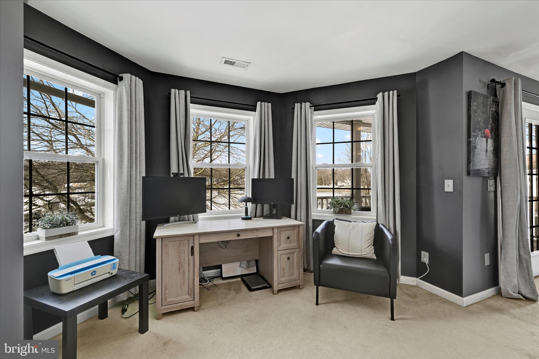 GREEN GABLES - Residential