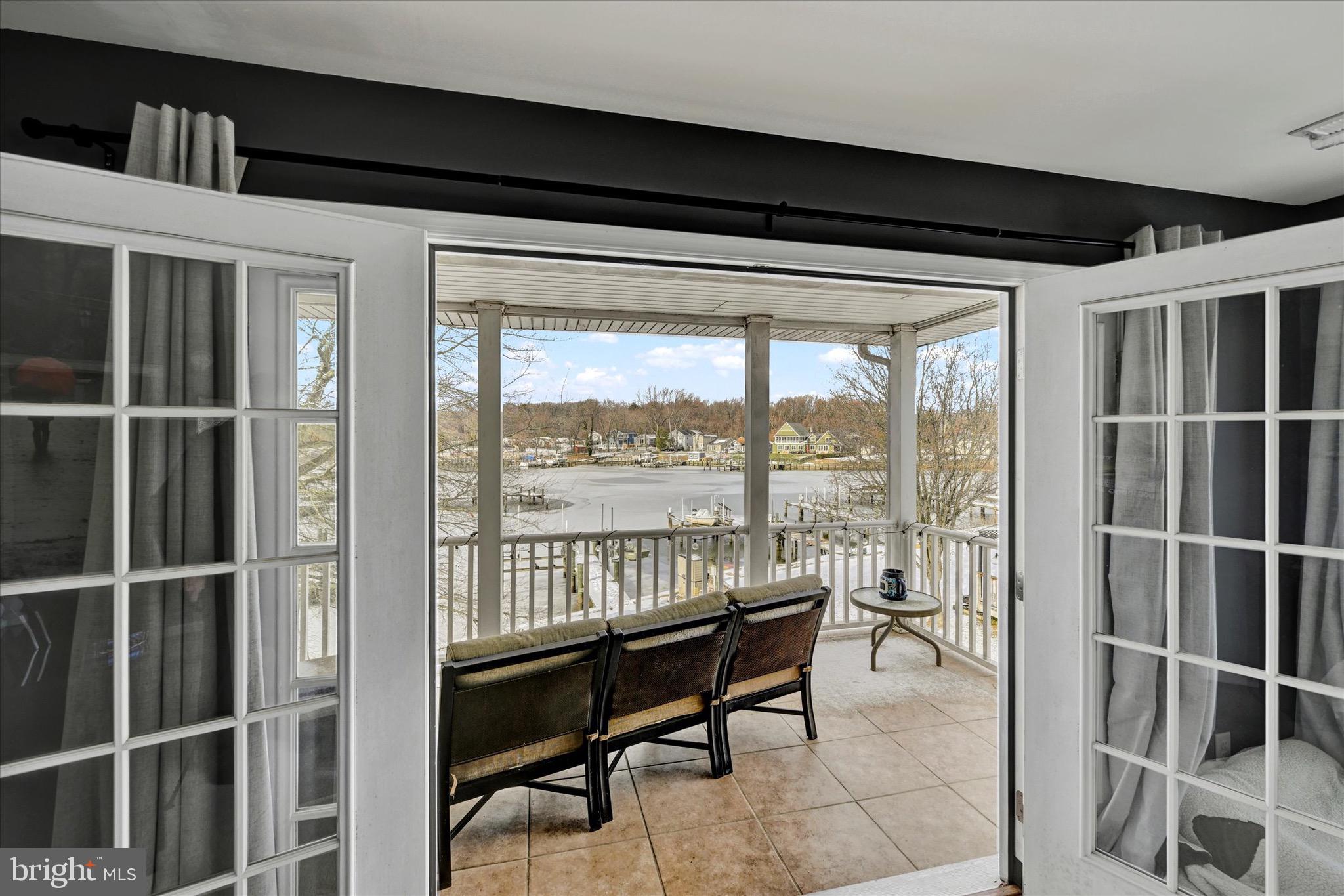 GREEN GABLES - Residential