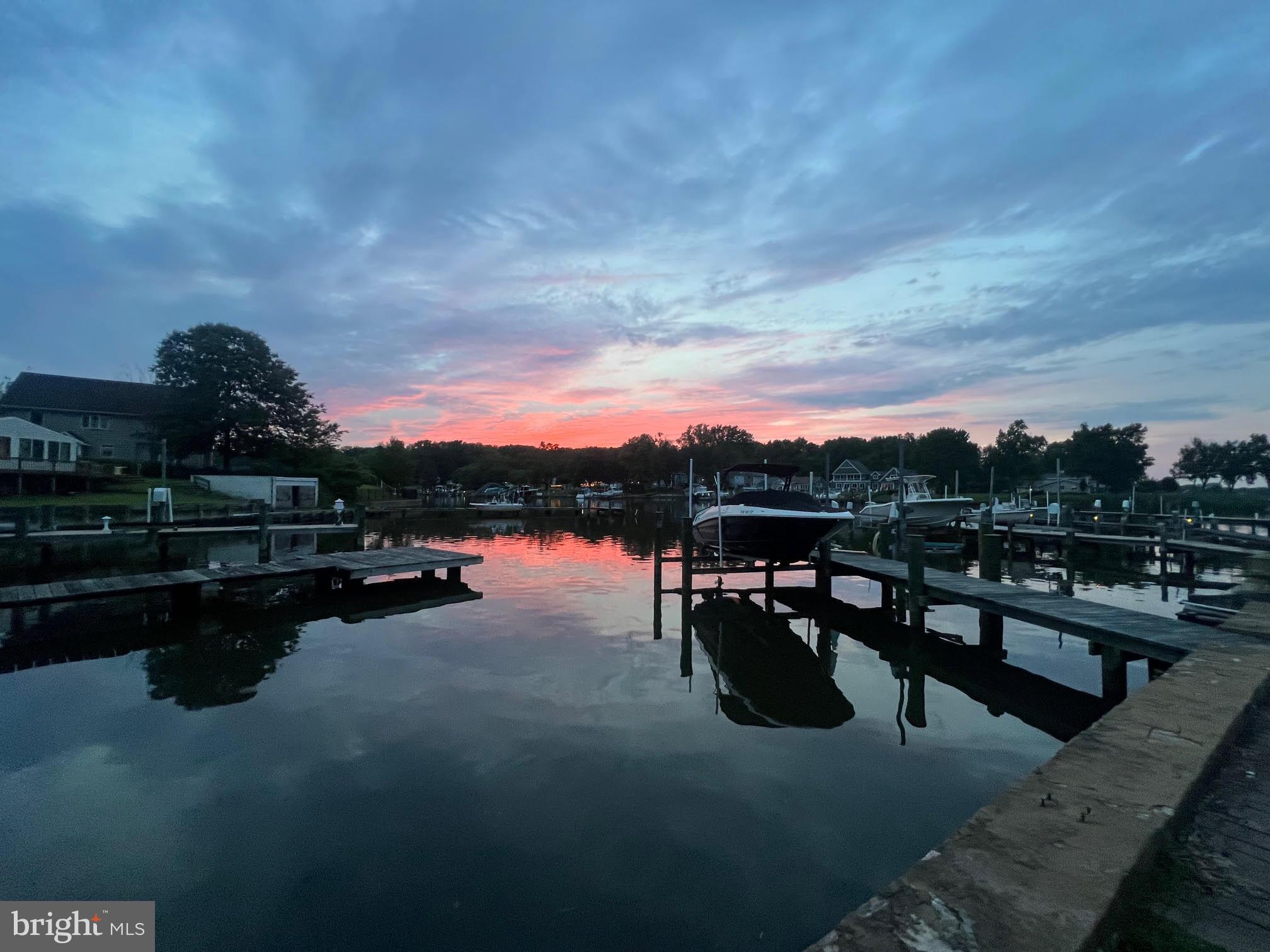 GREEN GABLES - Residential