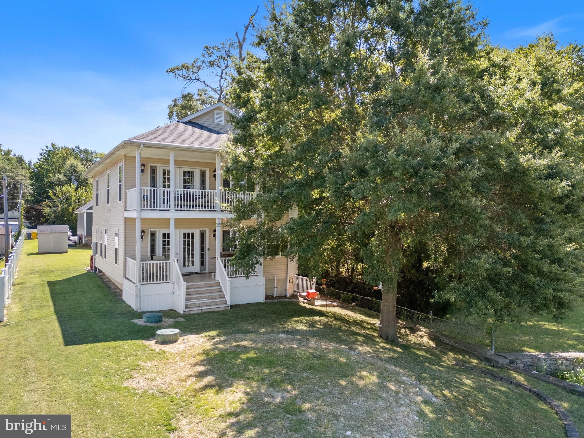 GREEN GABLES - Residential