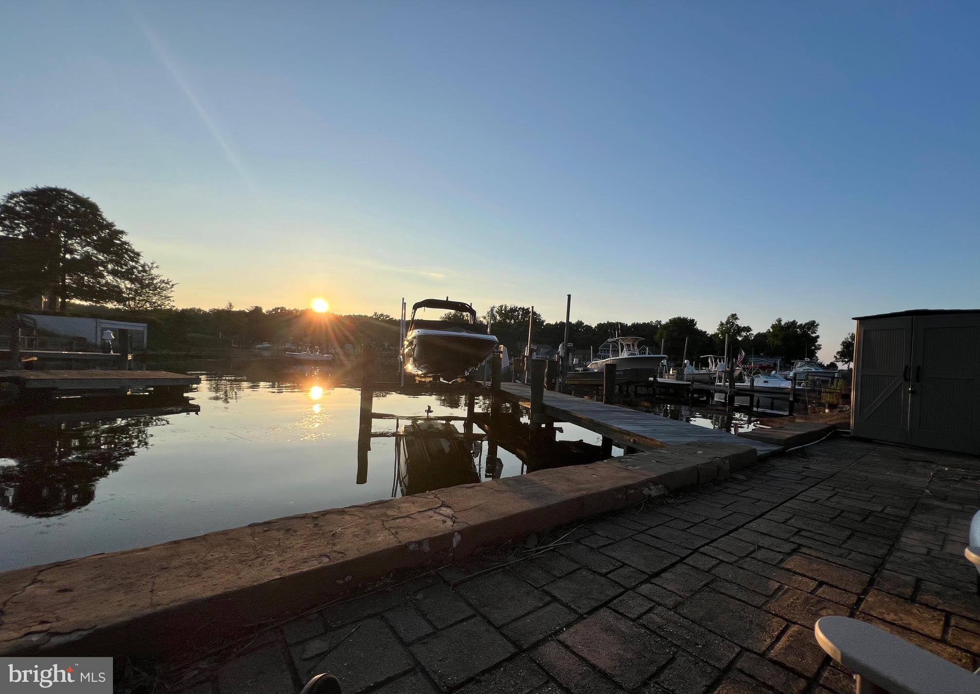 GREEN GABLES - Residential