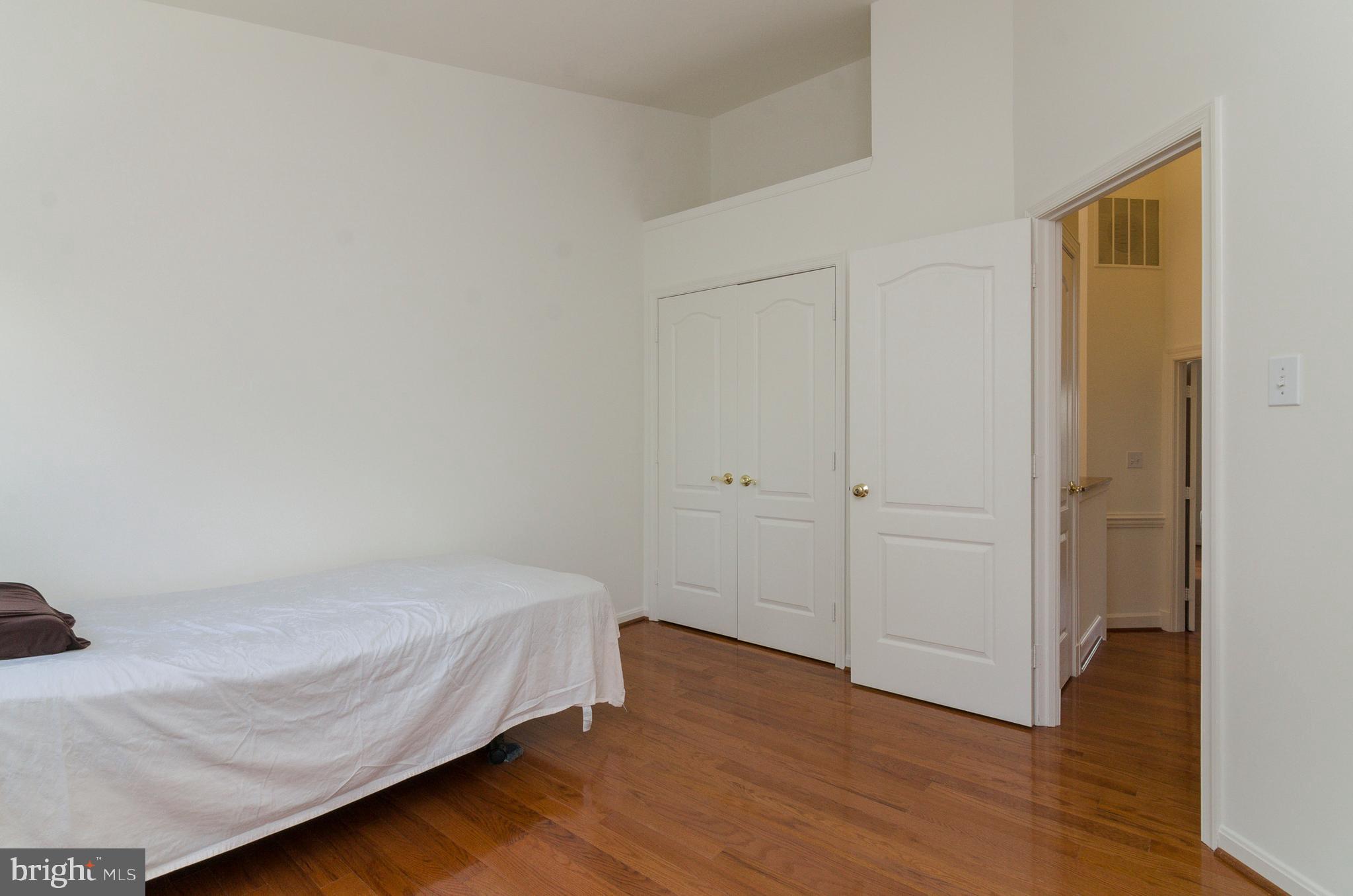 ROSE HILL FALLS - Residential